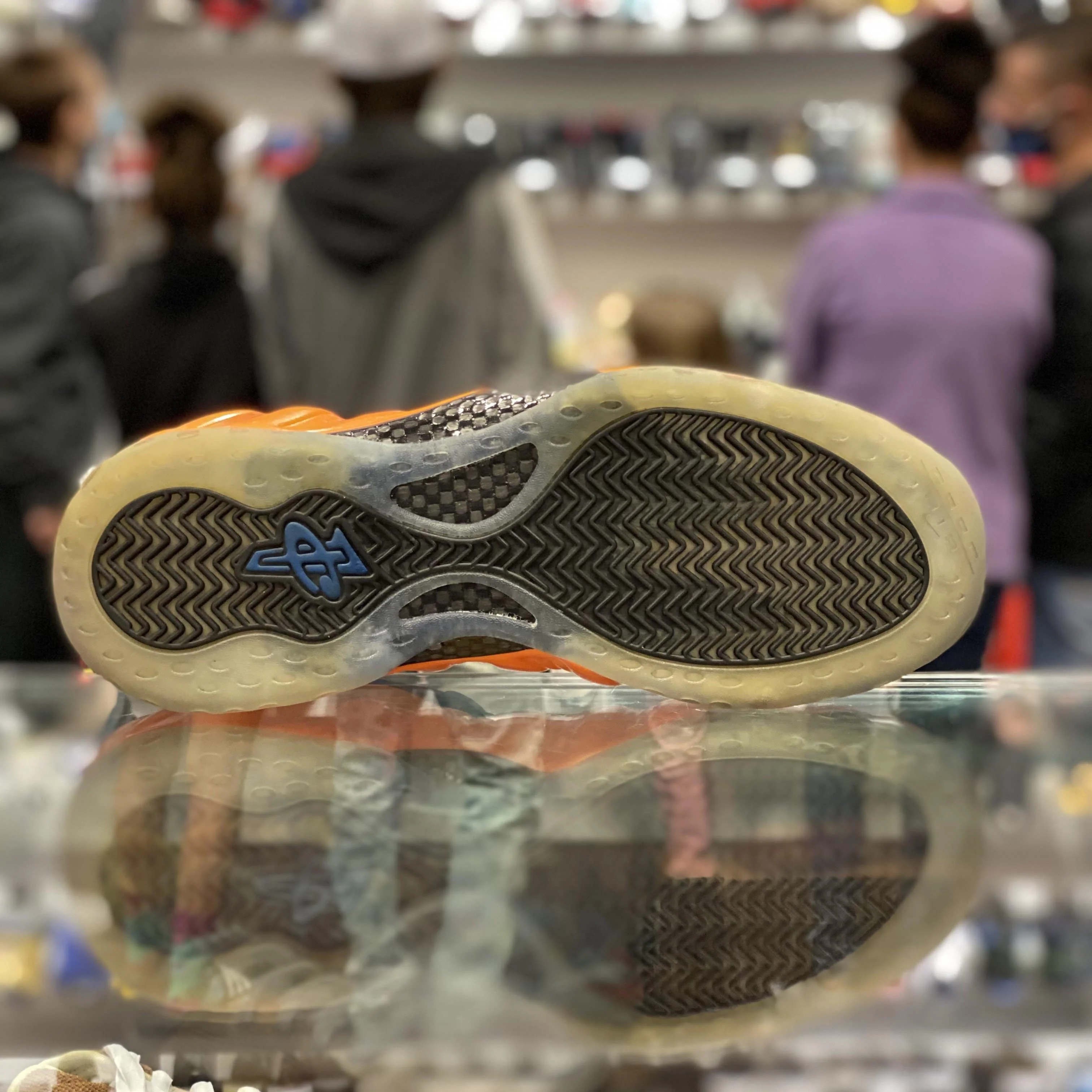 Air Foamposite One “Knicks” - Image 5