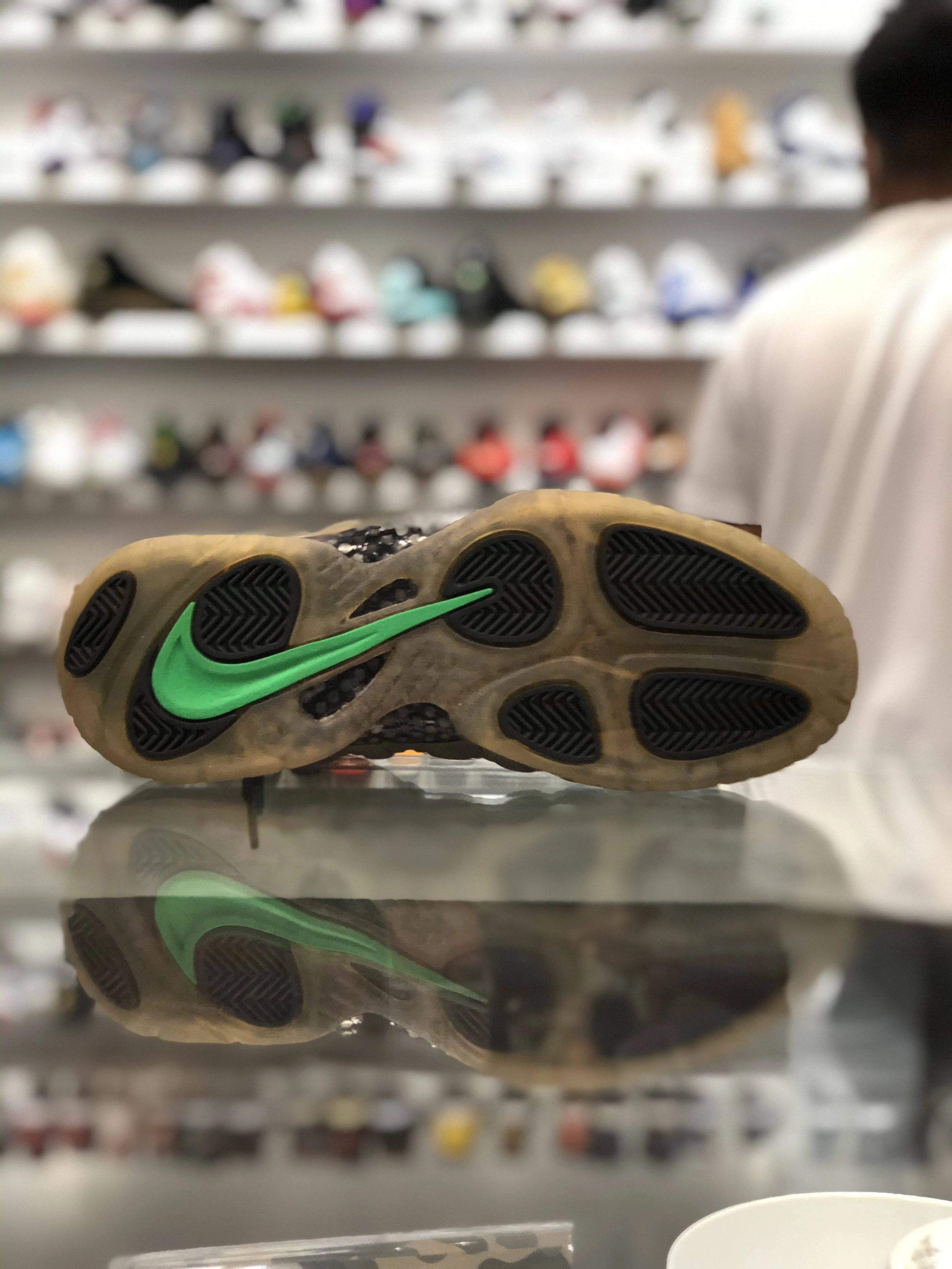 Air Foamposite Pro "Gym Green” - Image 2