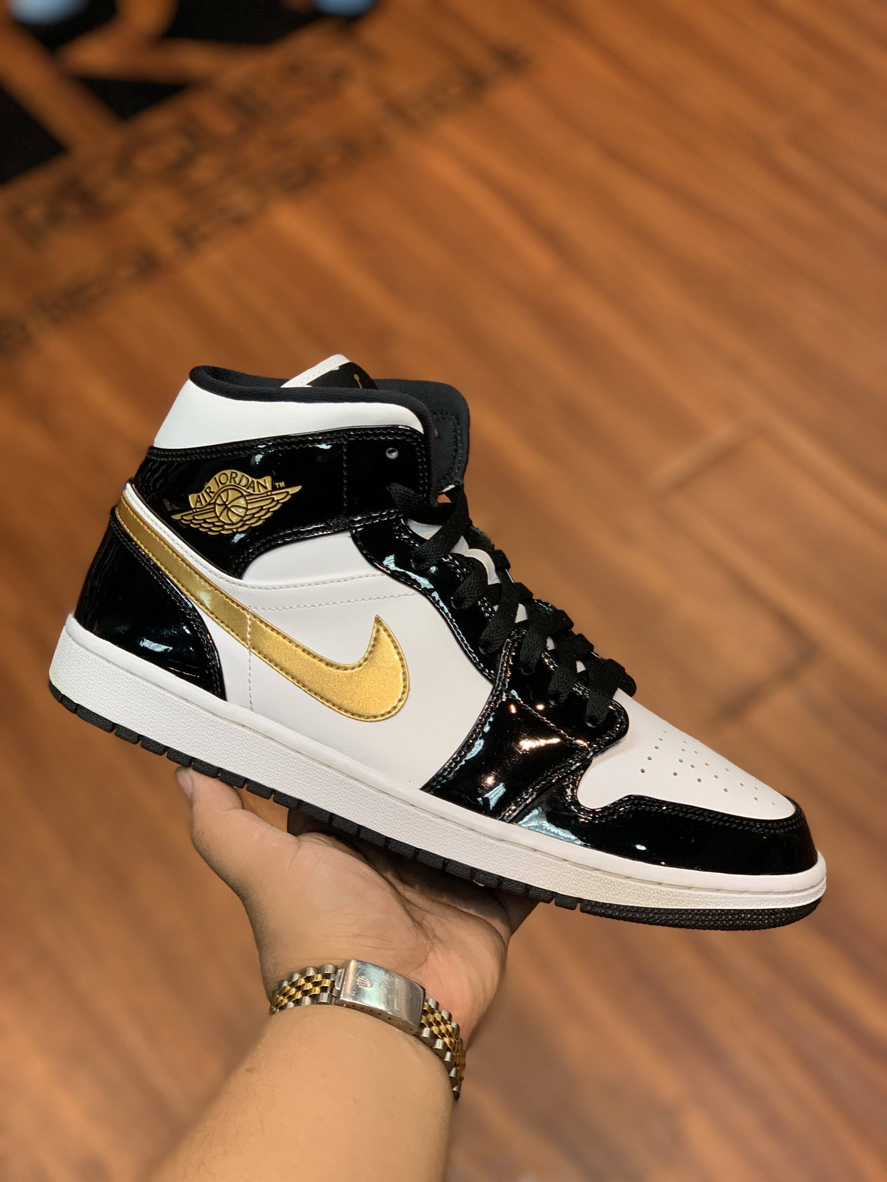 Air Jordan 1 Mid “Patent Black White Gold” - Image 2