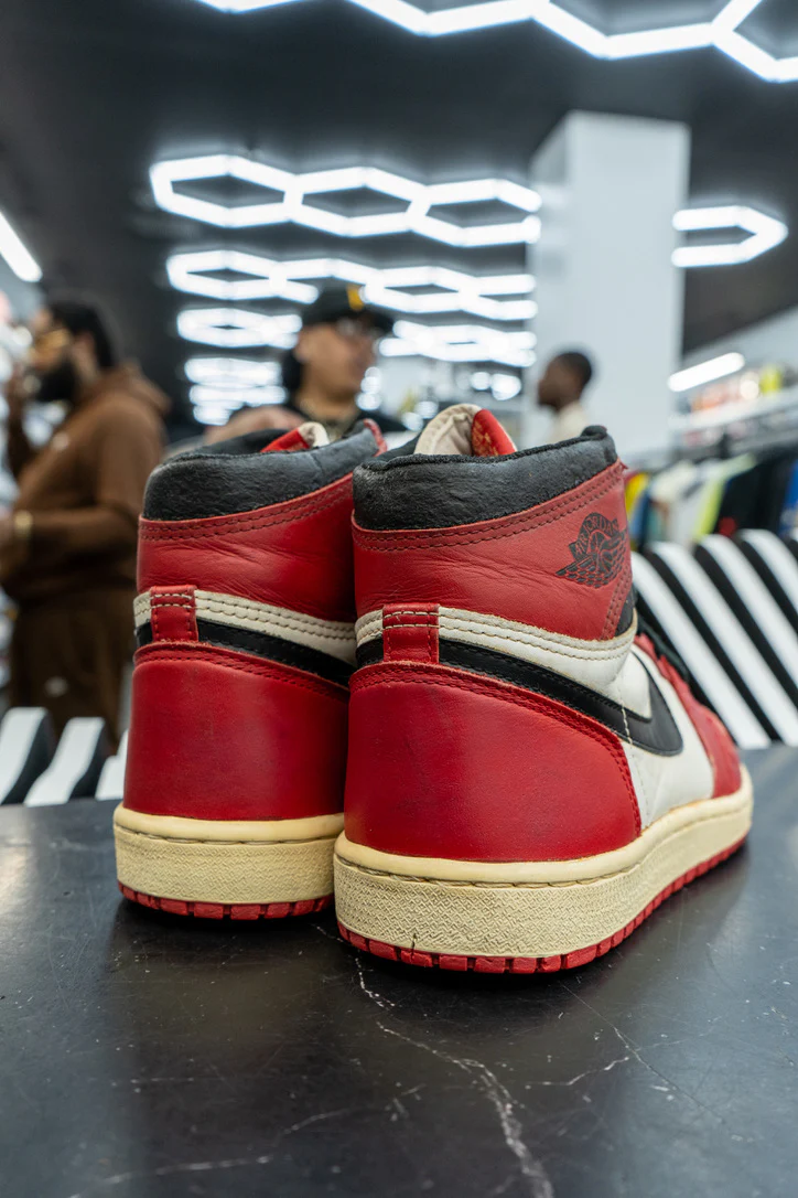 Air Jordan 1 Retro “Chicago 1985” - Image 6