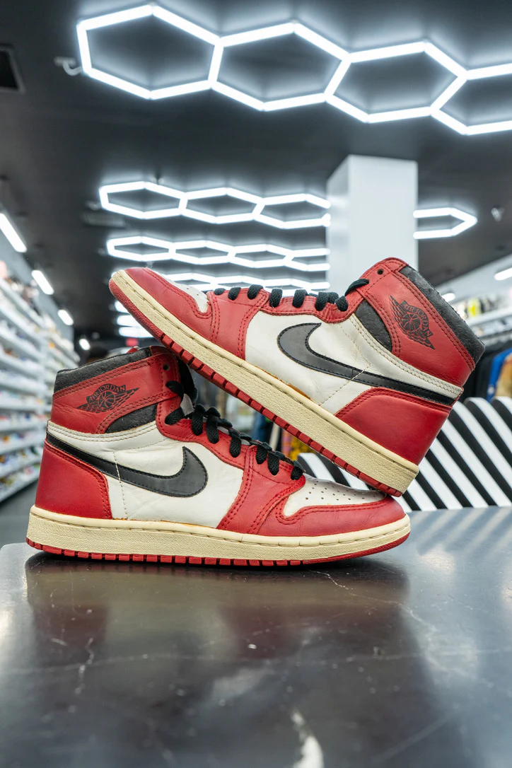 Air Jordan 1 Retro “Chicago 1985” - Image 9