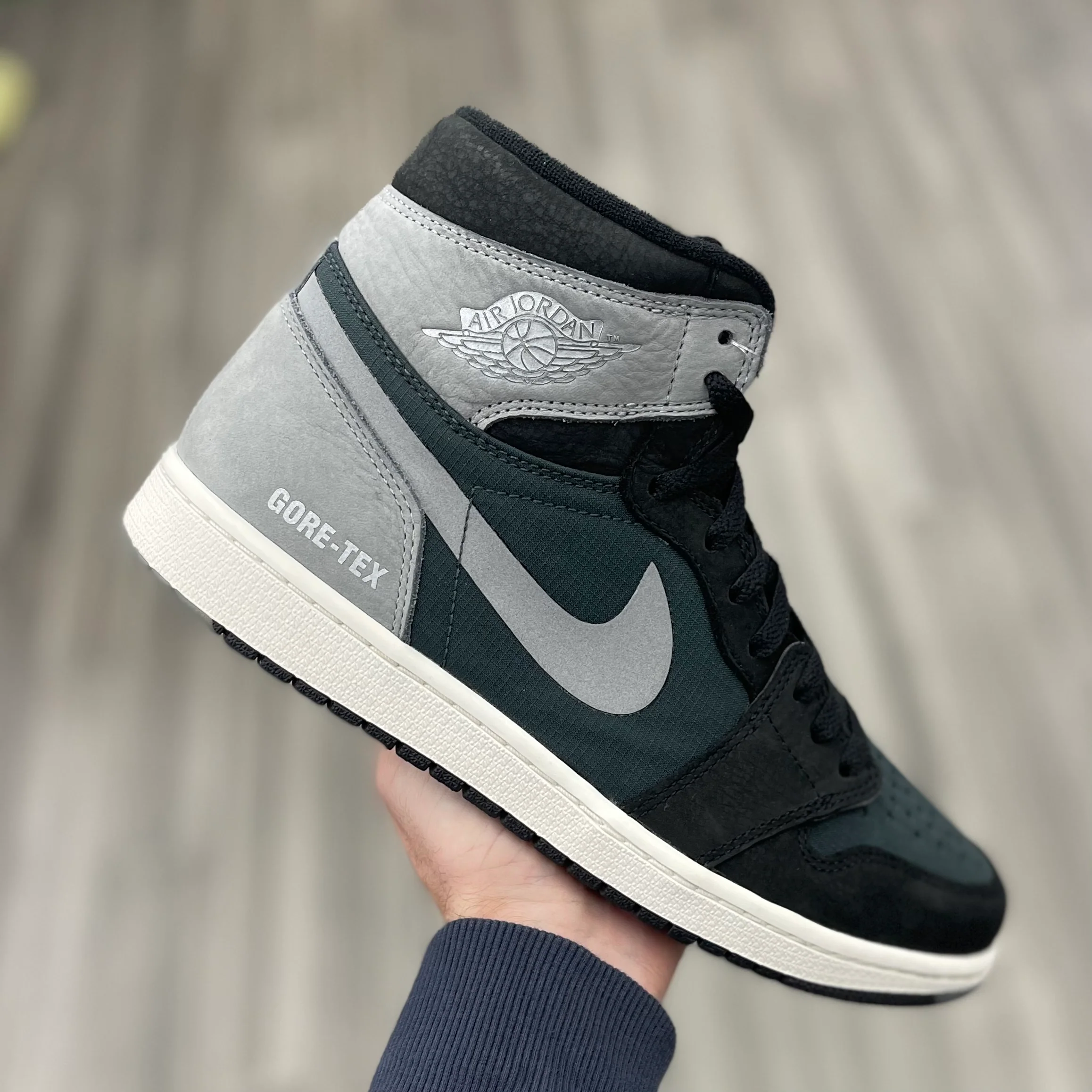 Air Jordan 1 Retro “Gore-Tex by Black Particle Grey” - Image 2