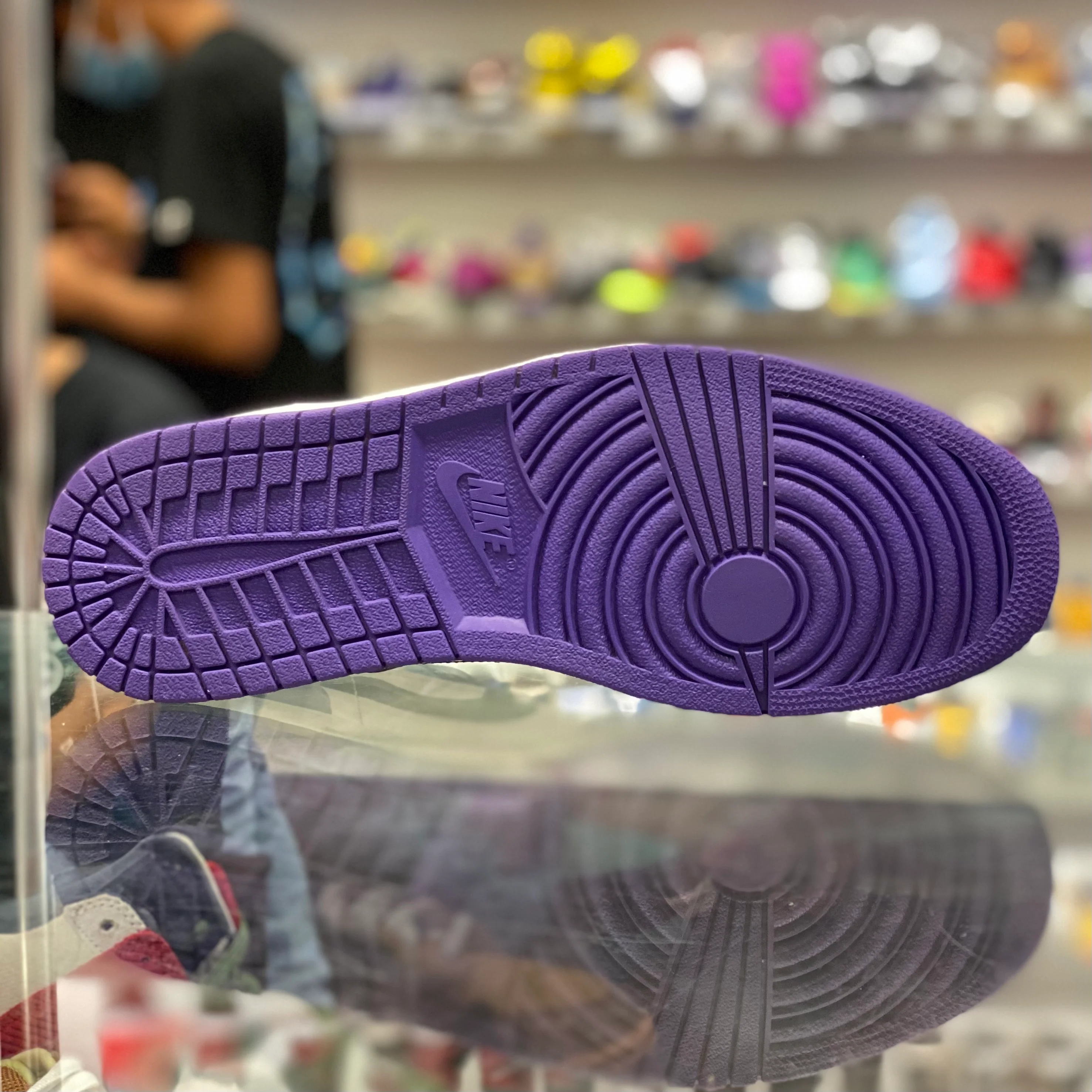 Air Jordan 1 Retro Low “Court Purple White” - Image 3