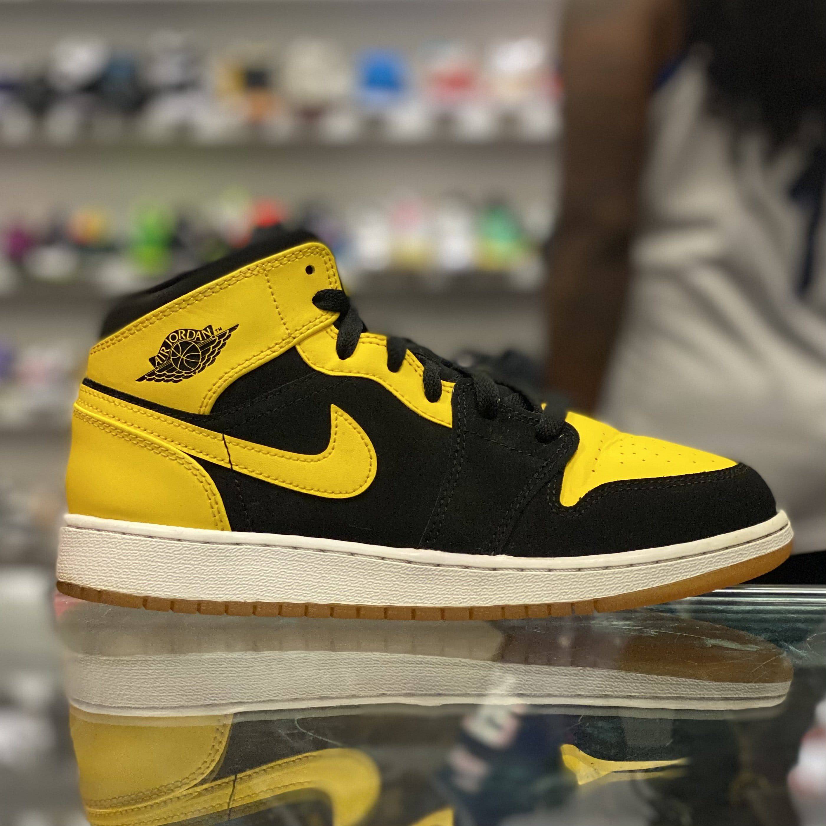 Air Jordan 1 Retro Mid “New Love 2017” - Image 10