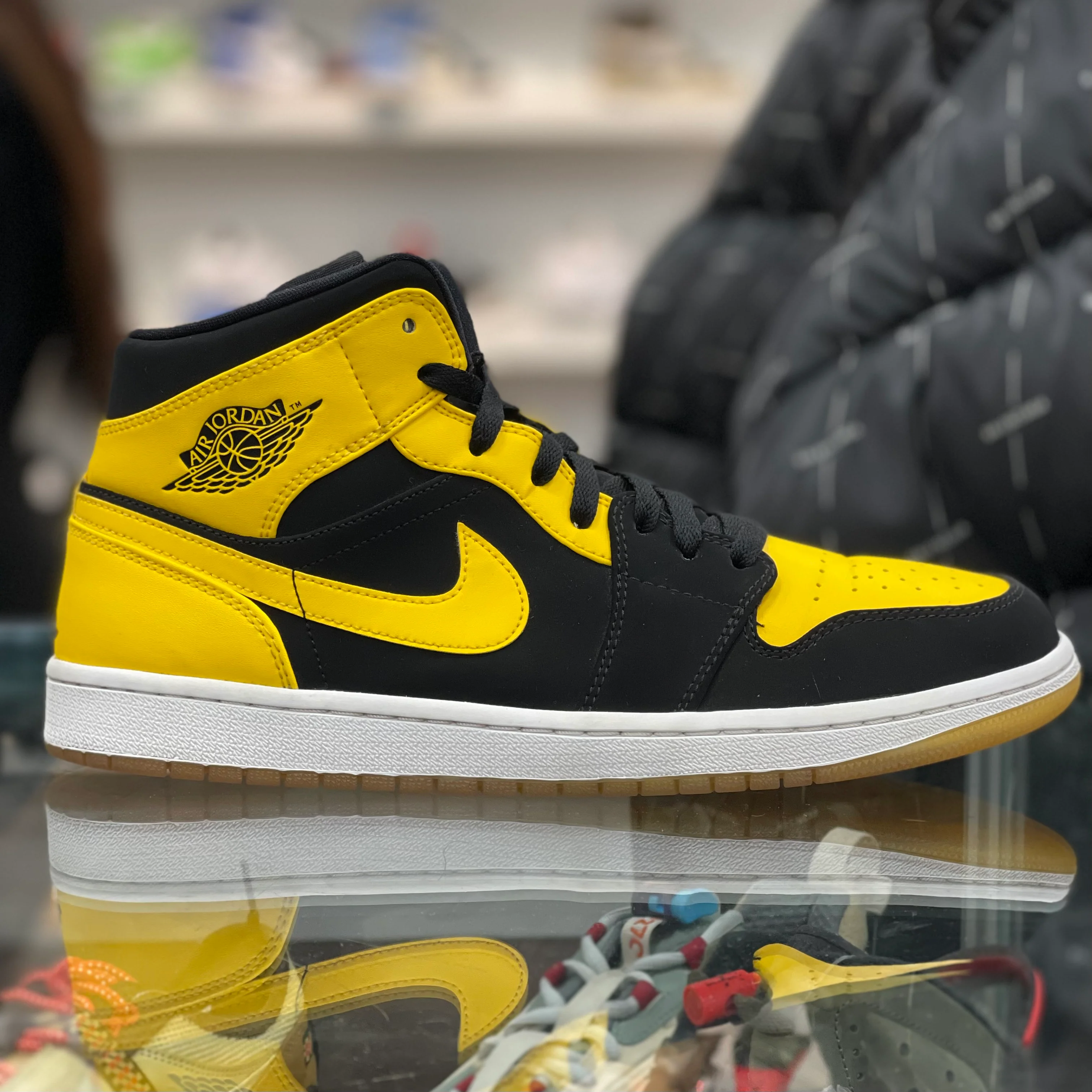 Air Jordan 1 Retro Mid “New Love 2017” - Image 19