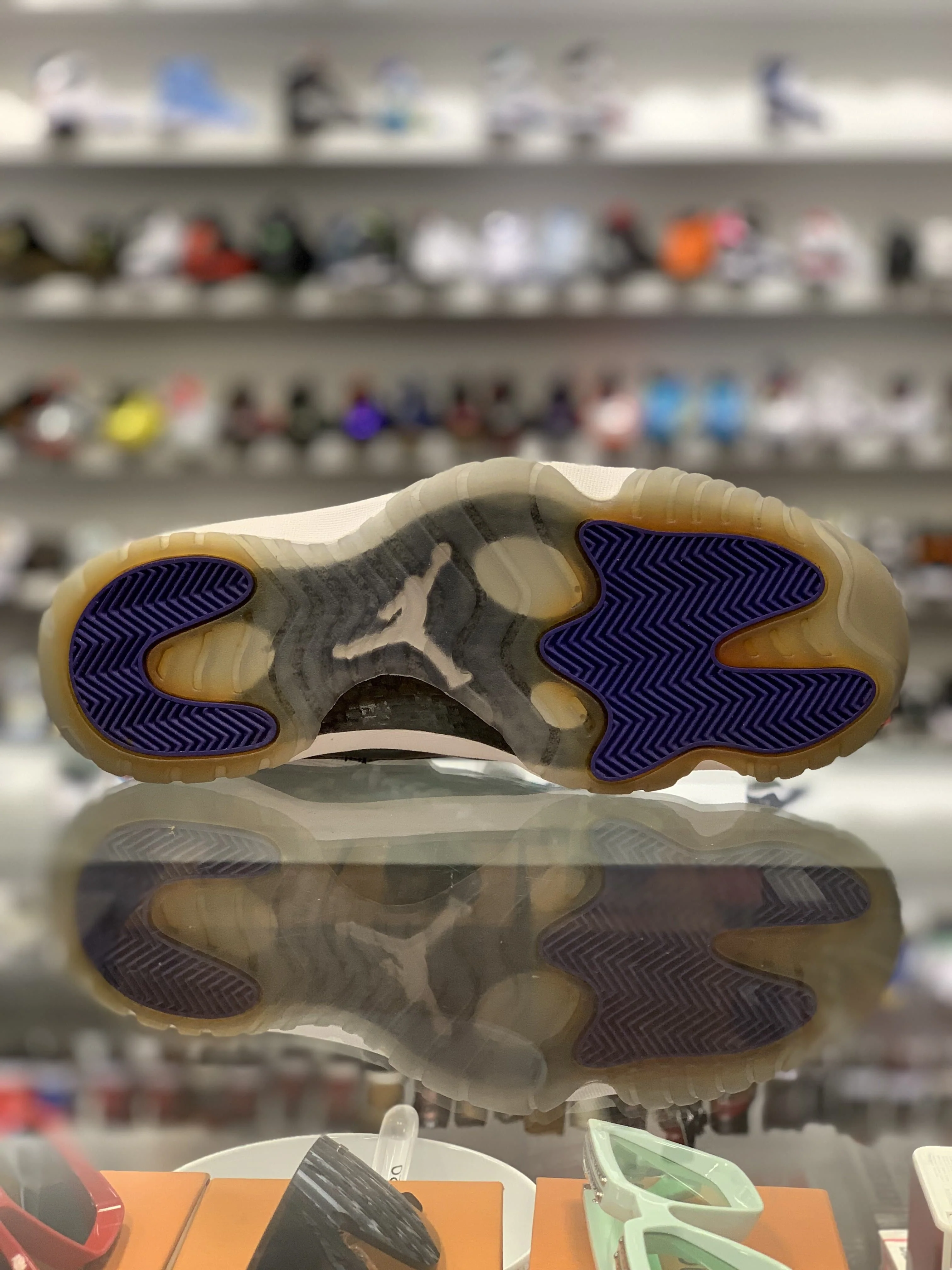 Air Jordan 11 Retro 2011 “Concord” - Image 4