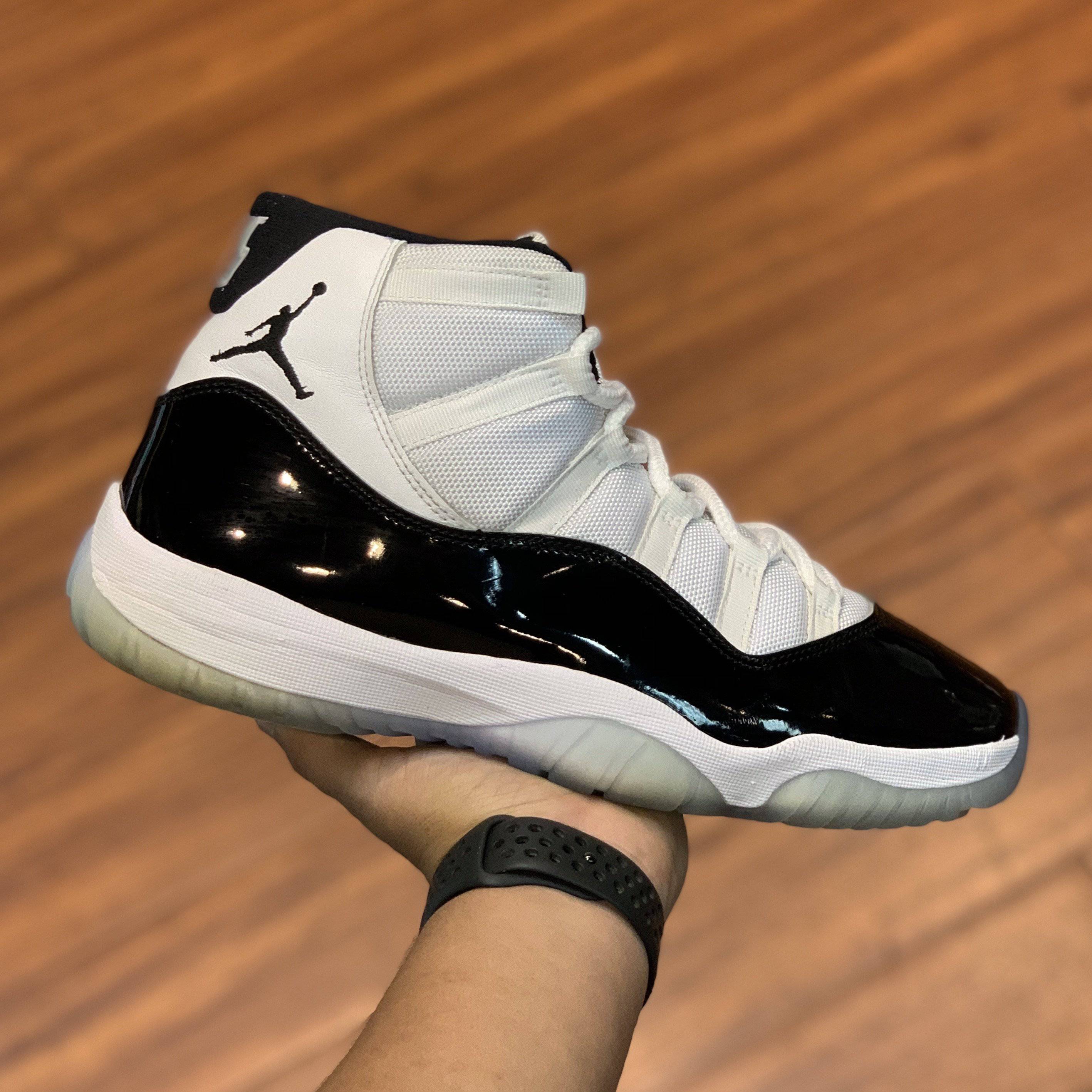 Air Jordan 11 Retro 2011 “Concord” - Image 5