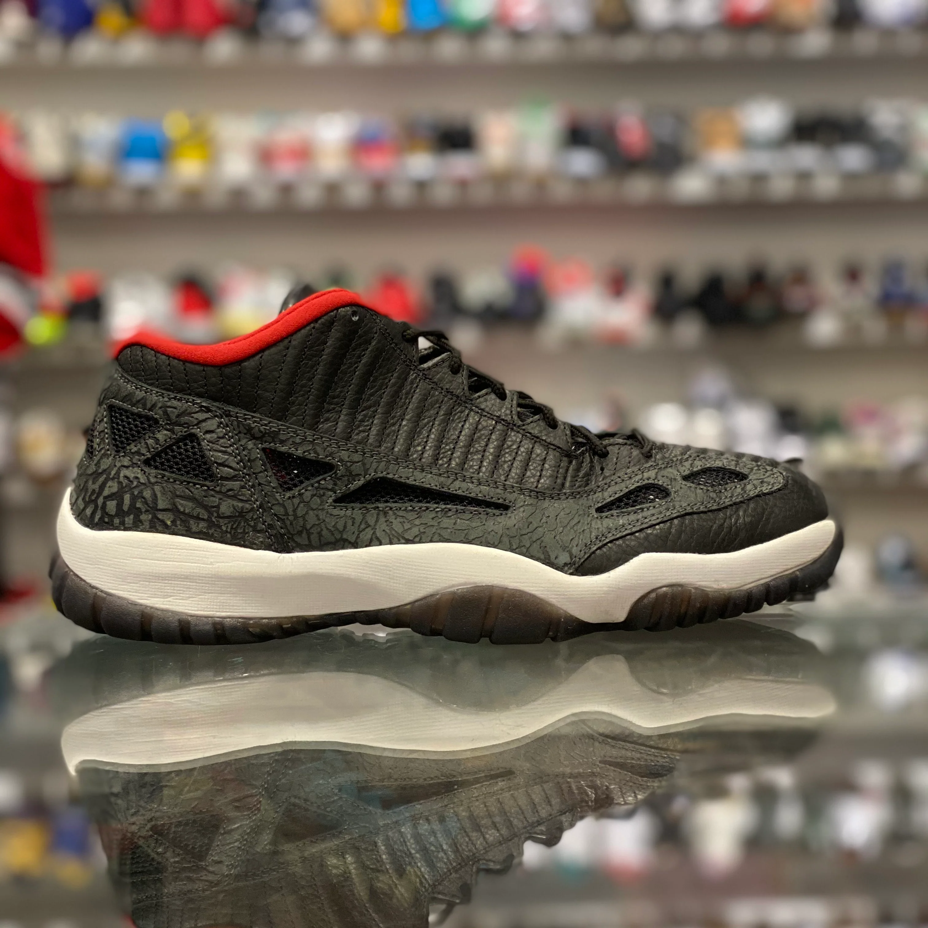 Air Jordan 11 Retro Low IE “Black Varsity Red” - Image 2