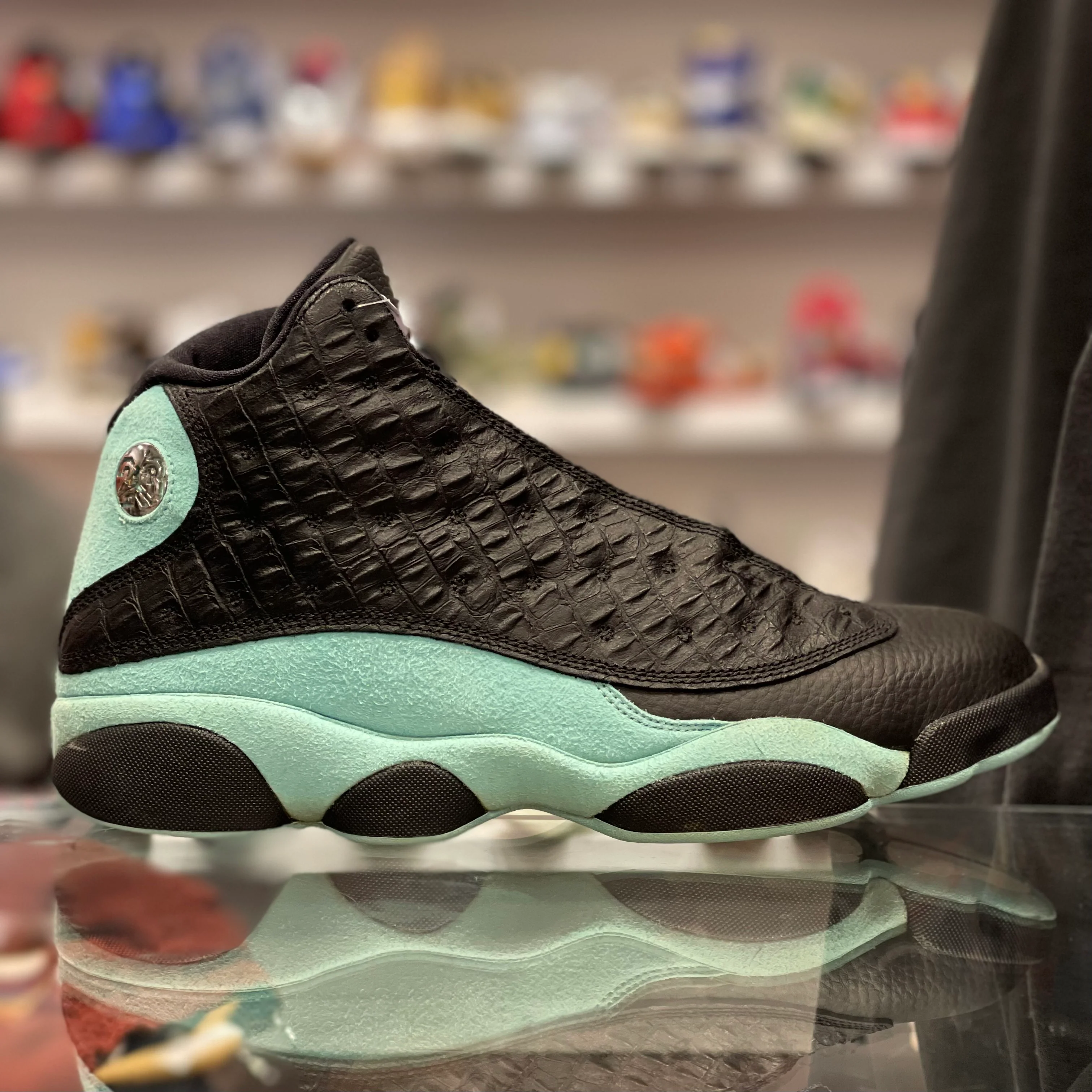 Air Jordan 13 Retro “Black Island Green” - Image 2