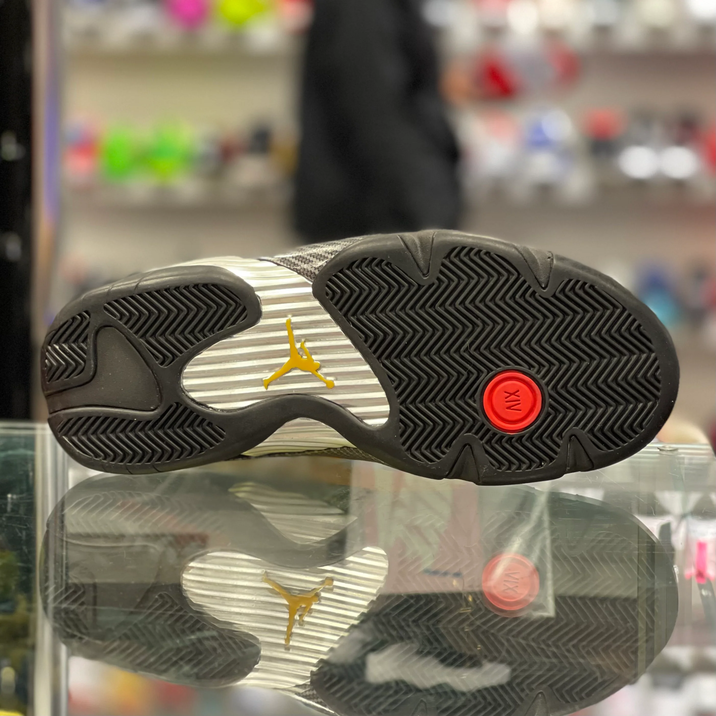 Air Jordan 14 Retro “University Gold” - Image 8
