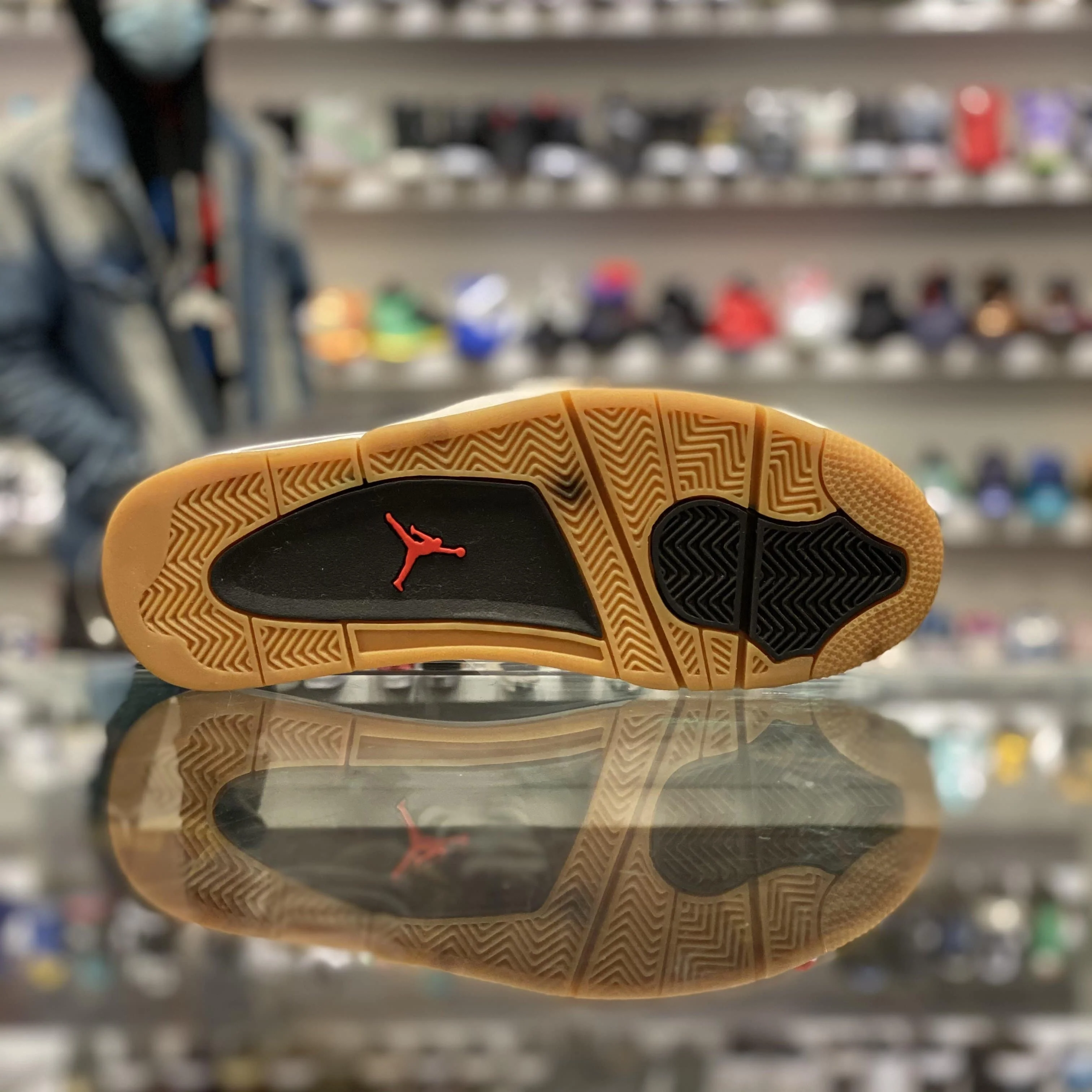 Air Jordan 4 Retro “Laser Black Gum” - Image 4