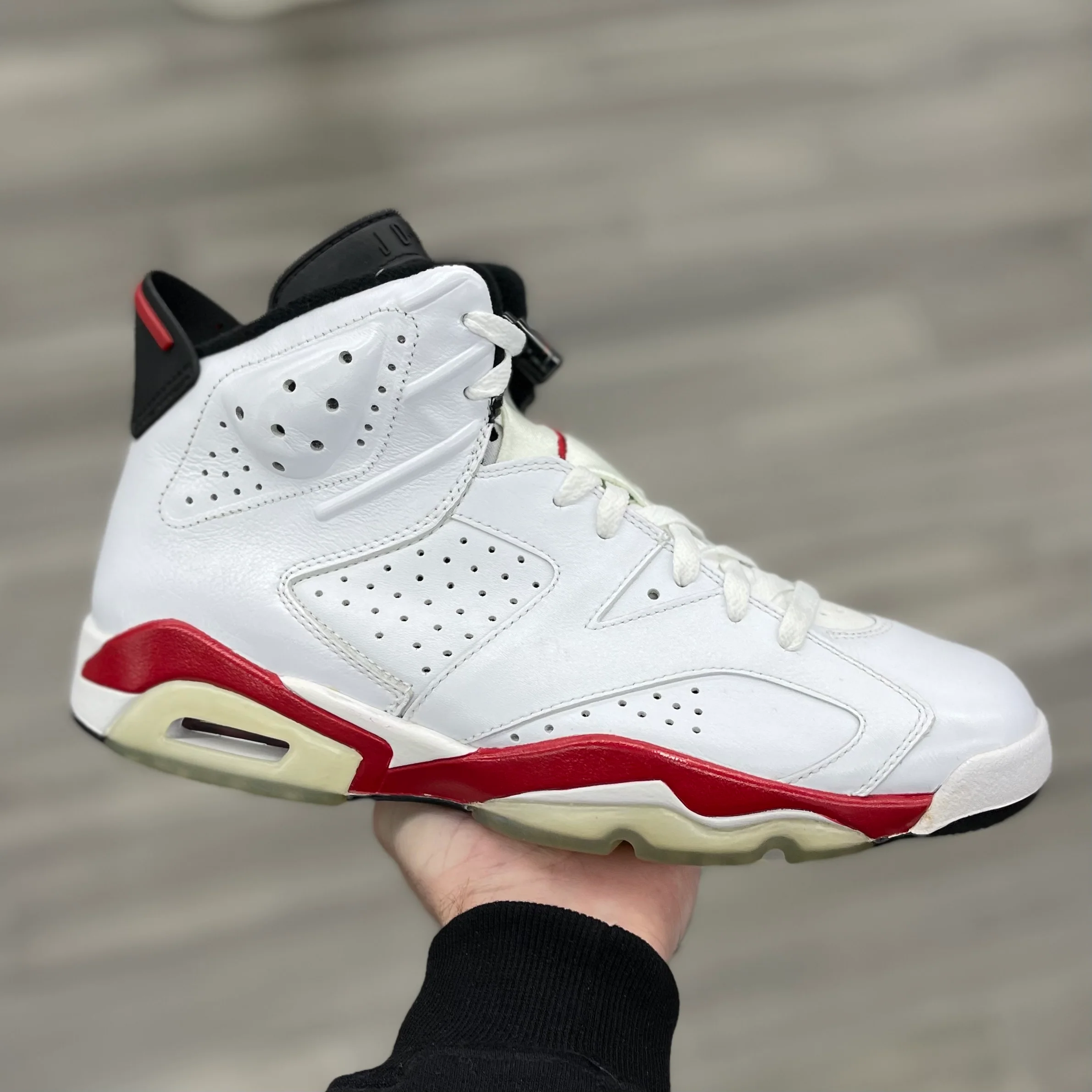 Air Jordan 6 Retro “Bulls 2010" - Image 2