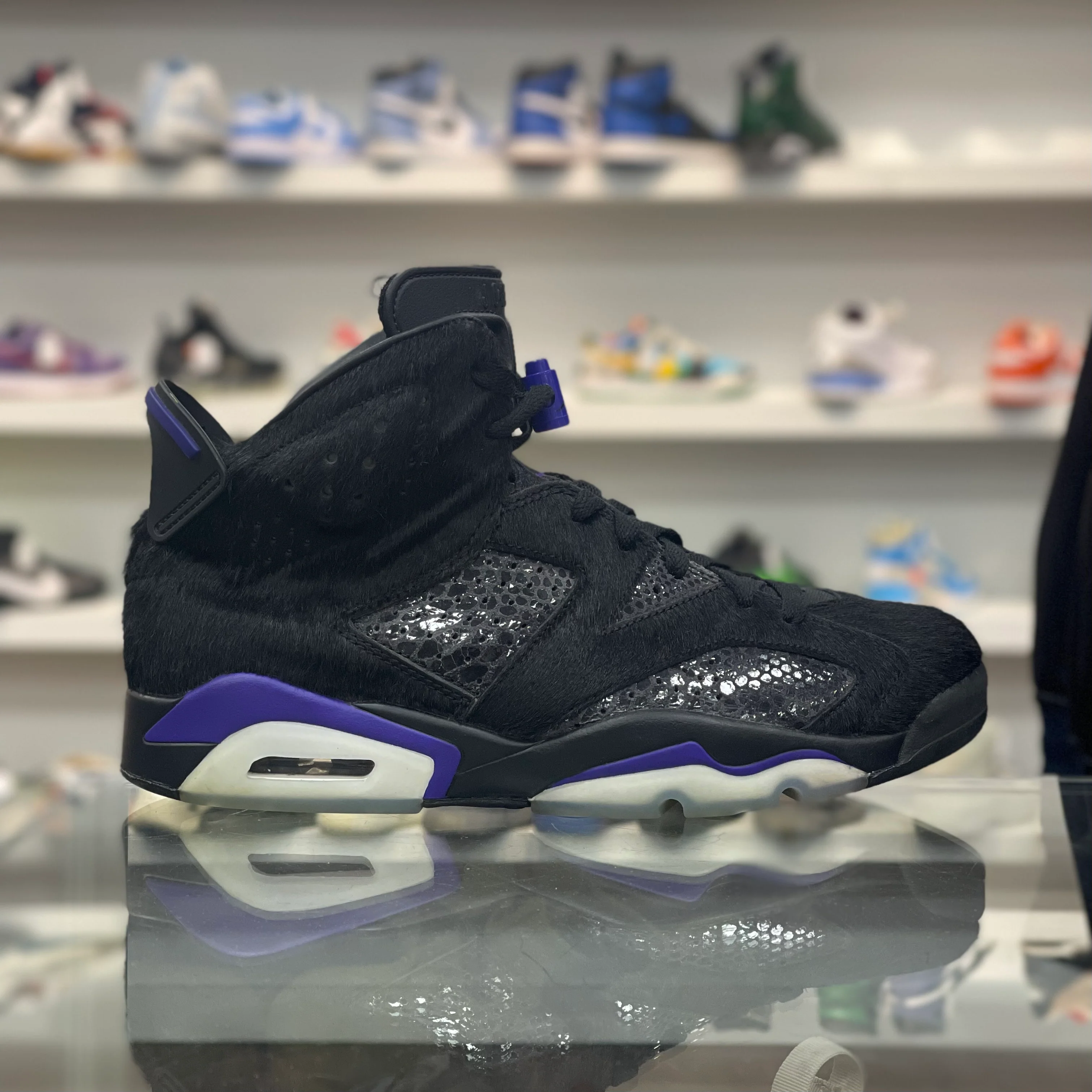 Air Jordan 6 Retro “Social Status” - Image 3
