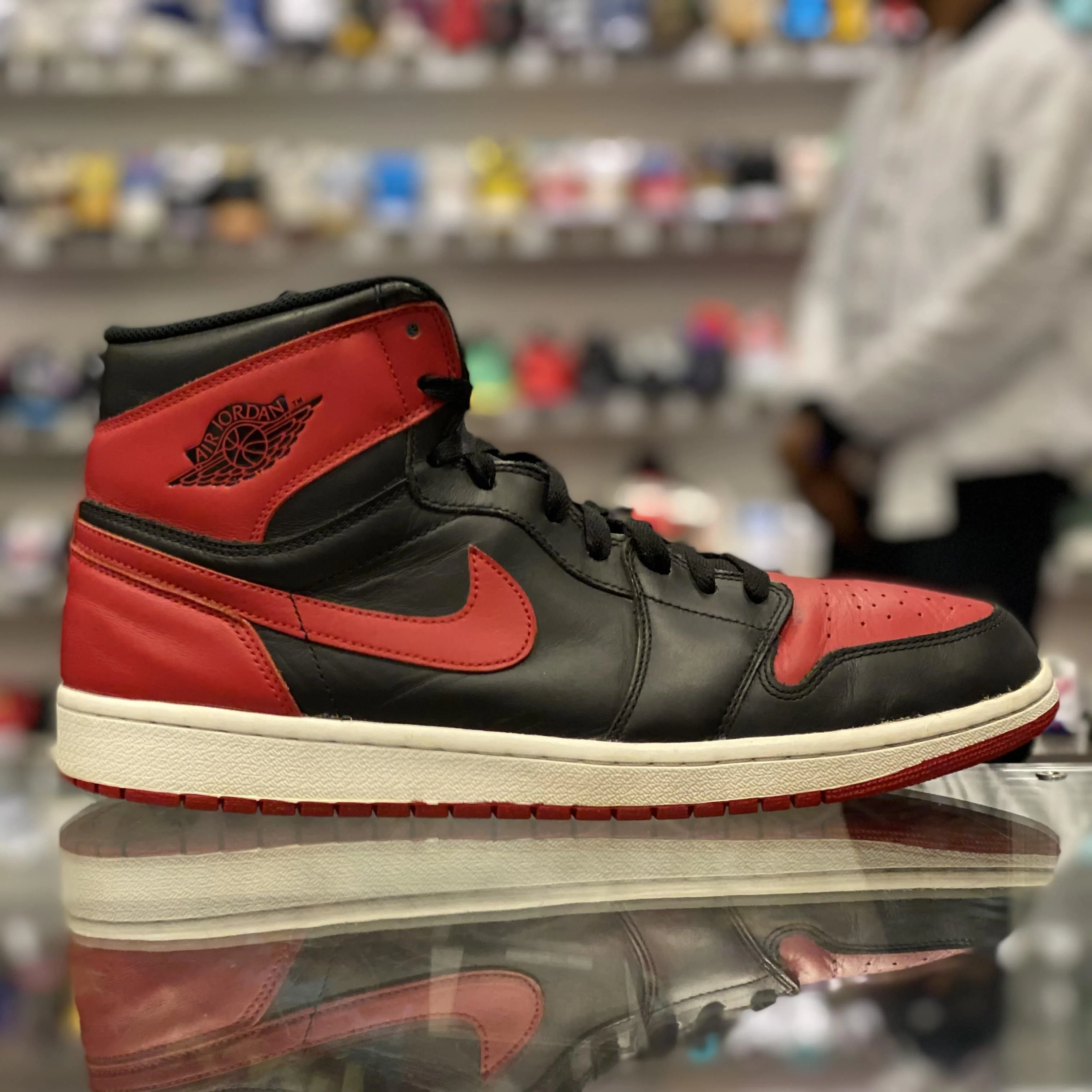 Air Jordan Retro 1 “2013 Bred” - Image 6
