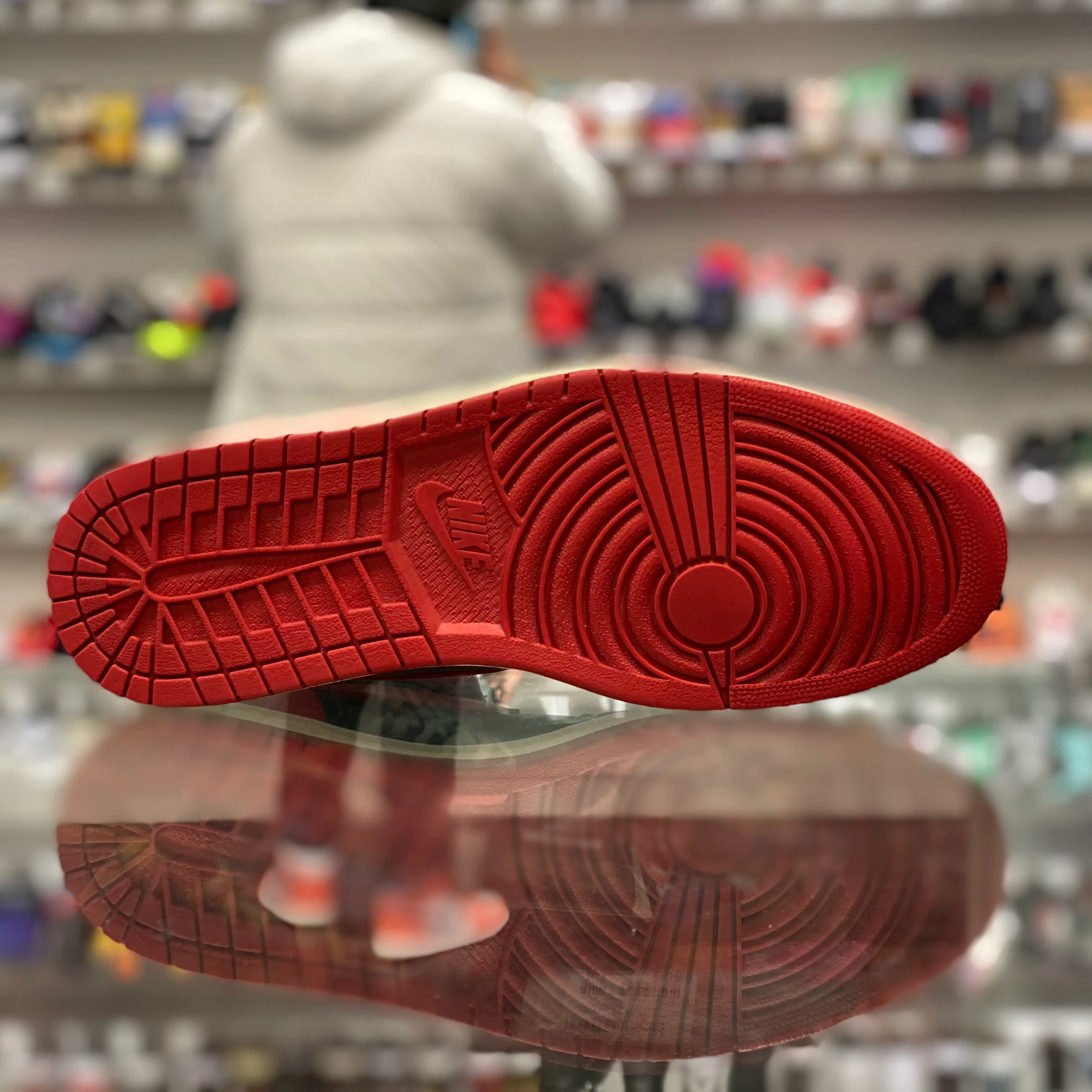 Air Jordan Retro 1 “2013 Bred” - Image 7