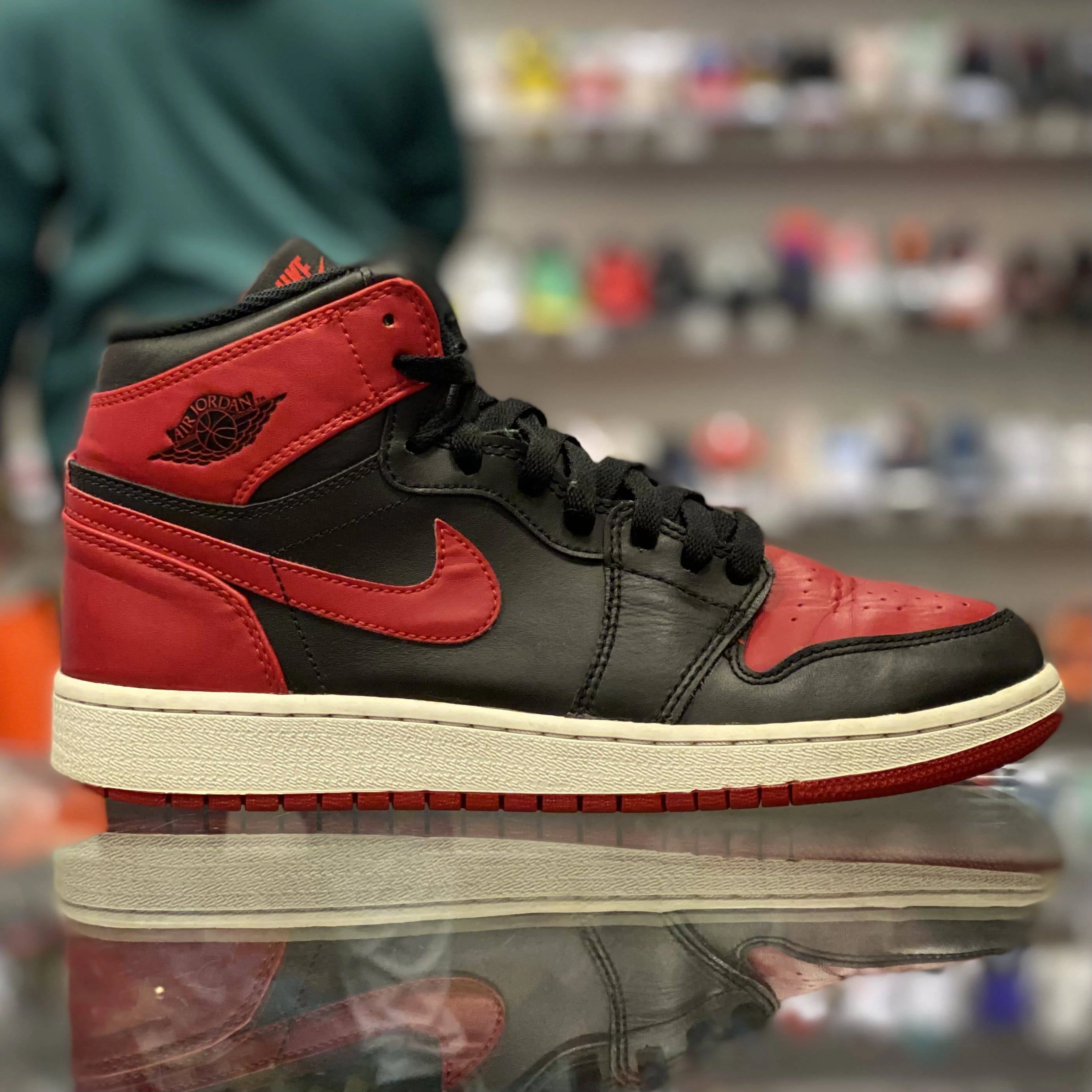 Air Jordan Retro 1 “2013 Bred” - Image 8