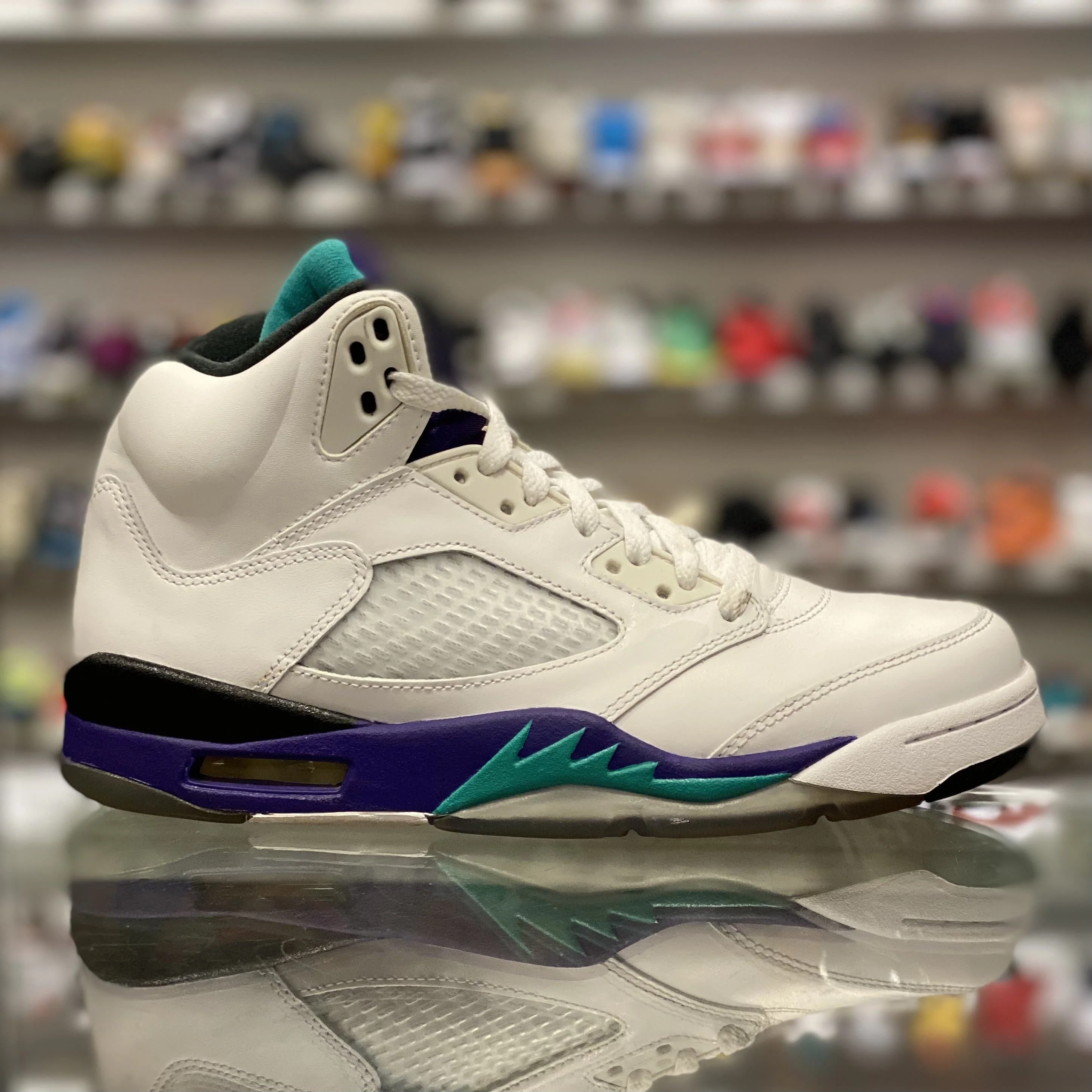 Air Jordan Retro 5 “Grape 2013” - Image 4