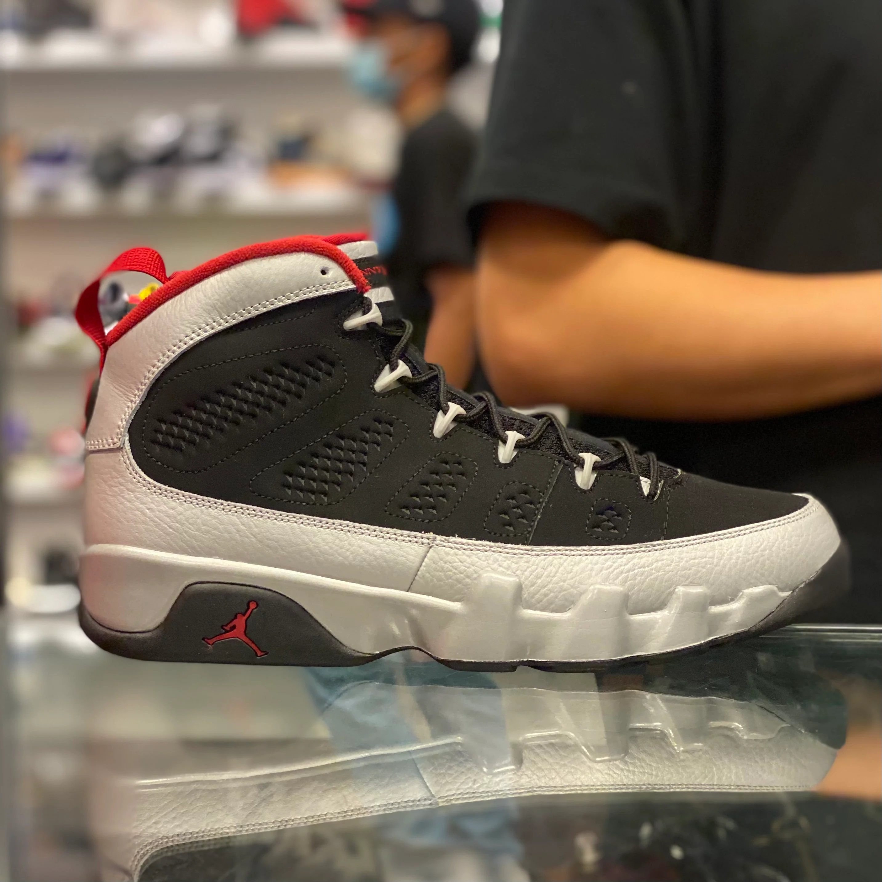 Air Jordan Retro 9 “Kilroy” - Image 4