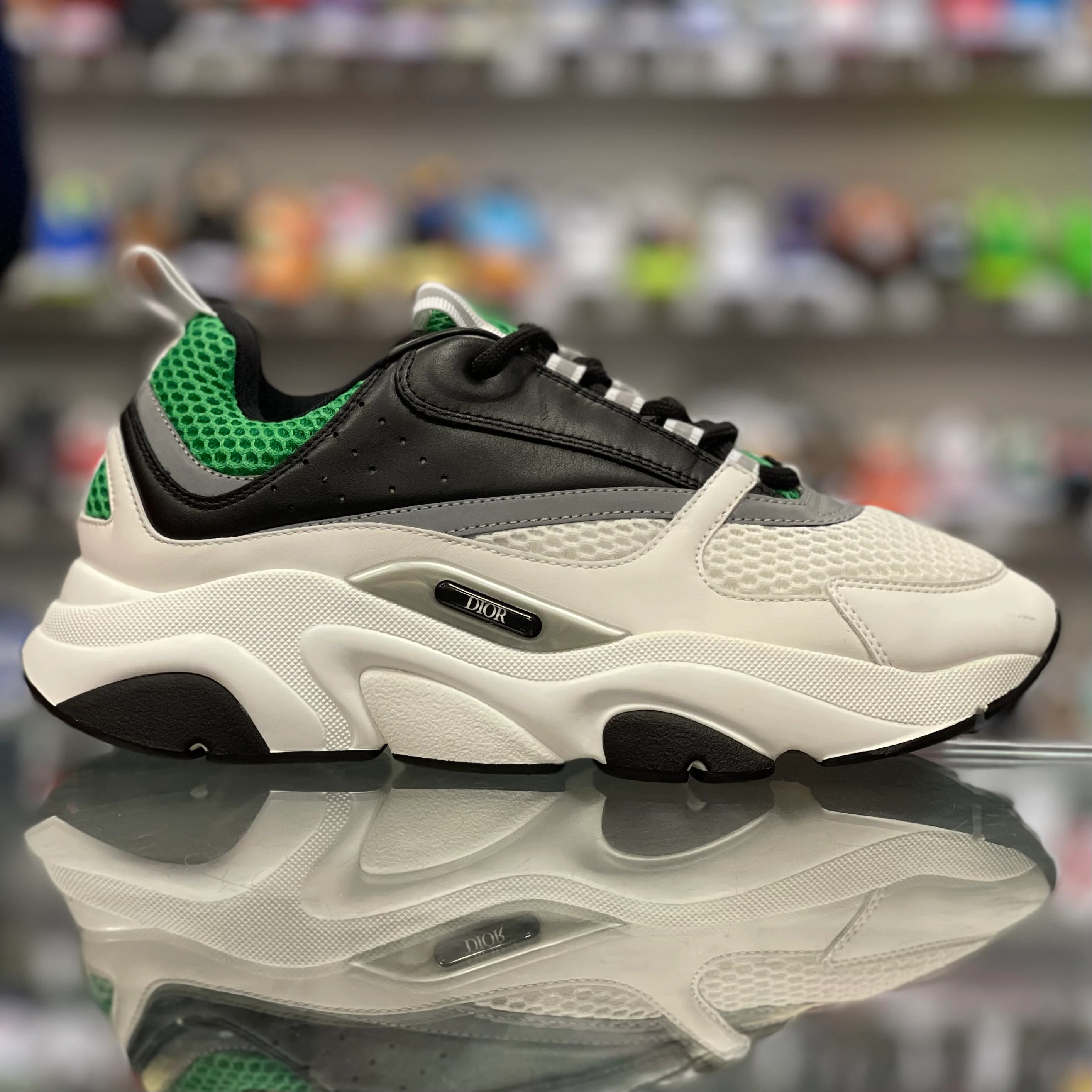 B22 “White Green” - Image 2