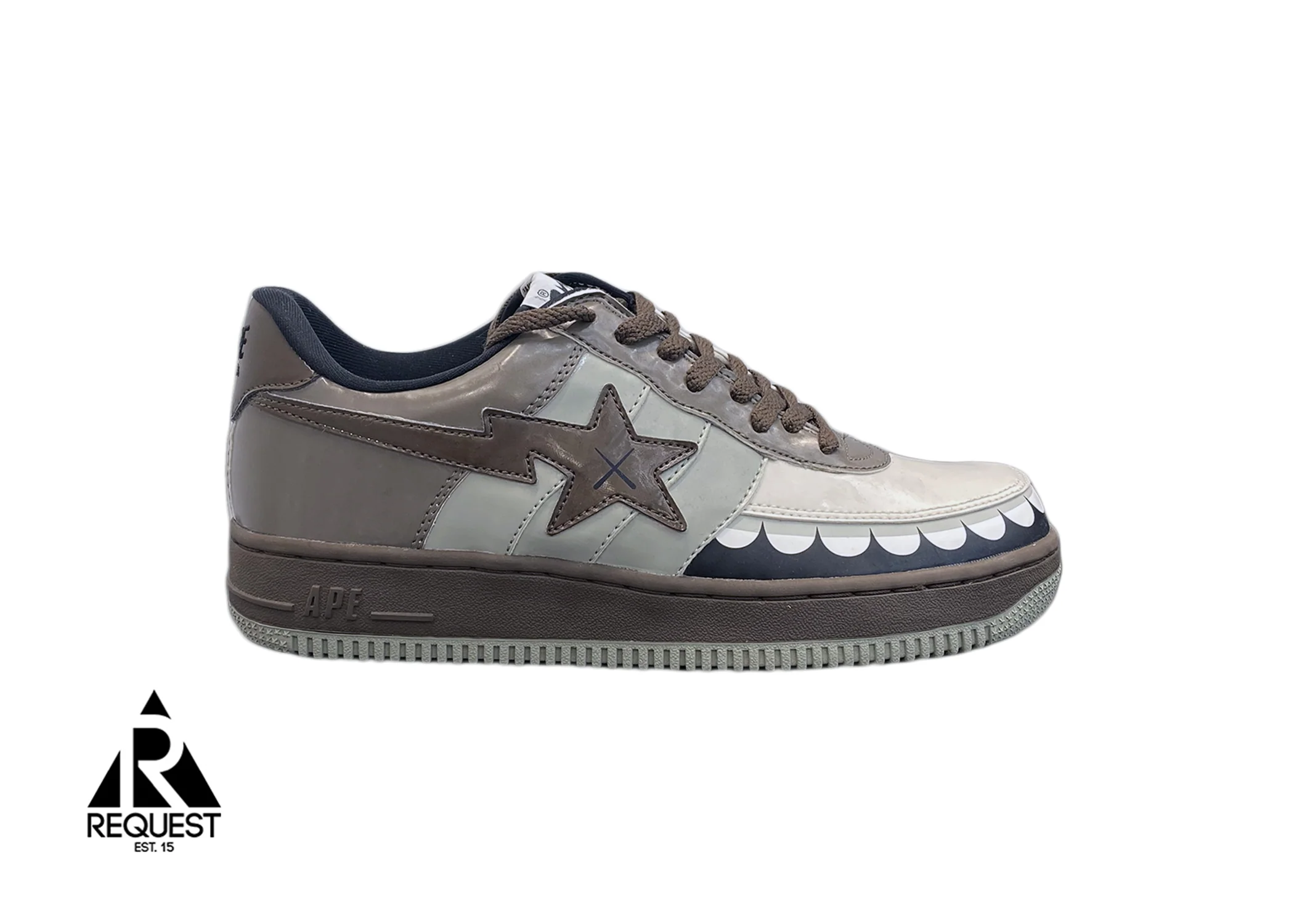Bapesta x KAWS “Brown Chomper”