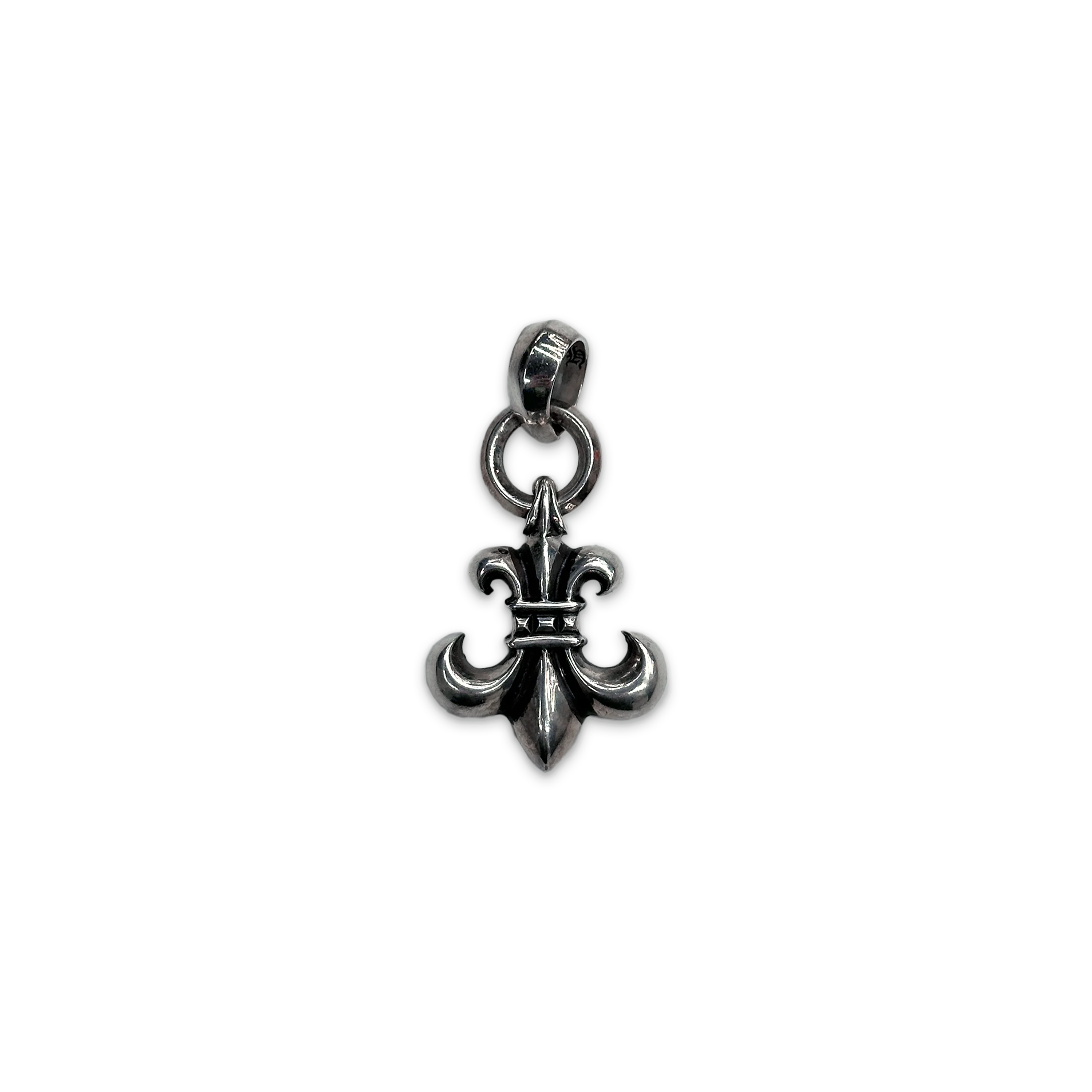 Double Bail Le Fleur Pendant