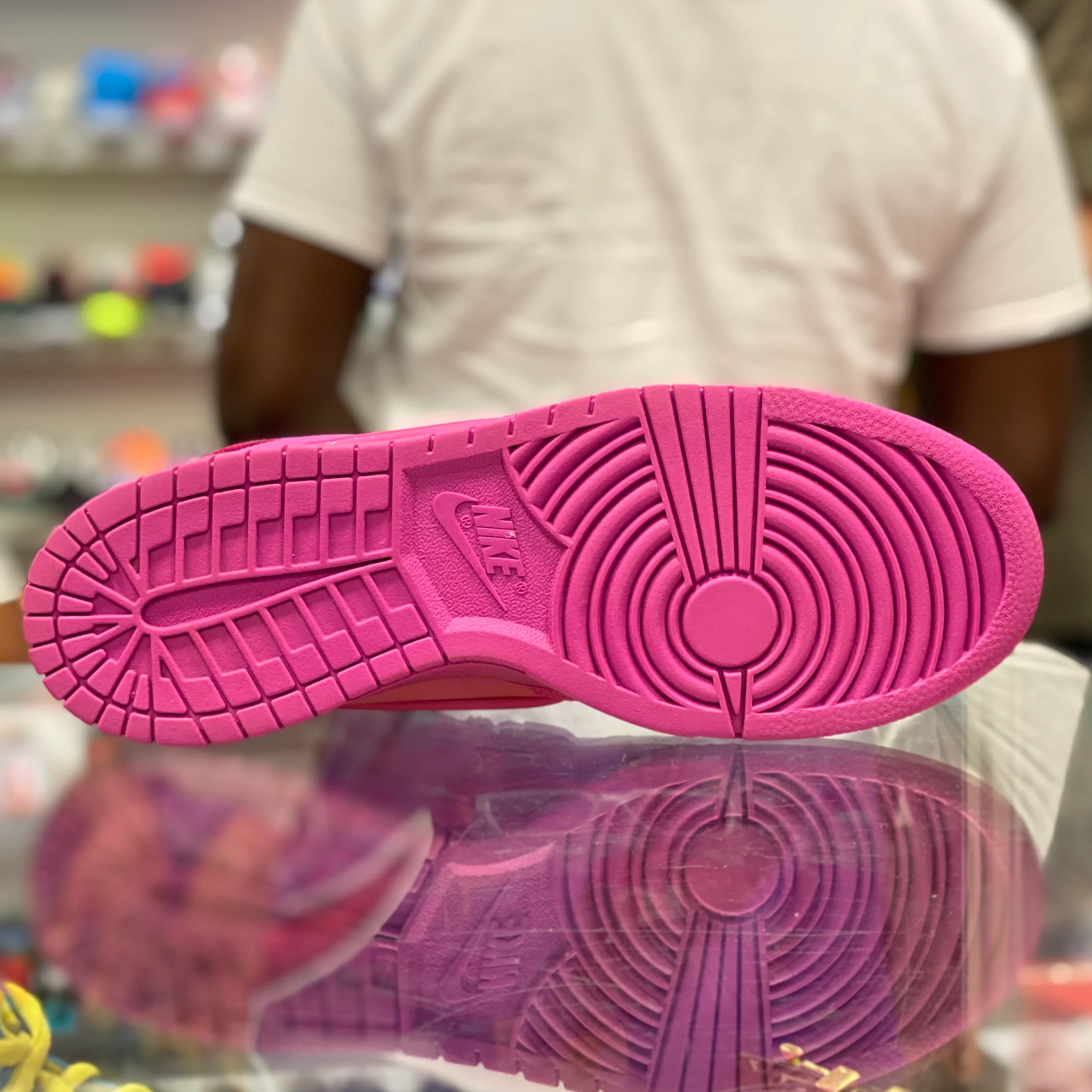 Dunk High Ambush "Active Fuchsia" - Image 3