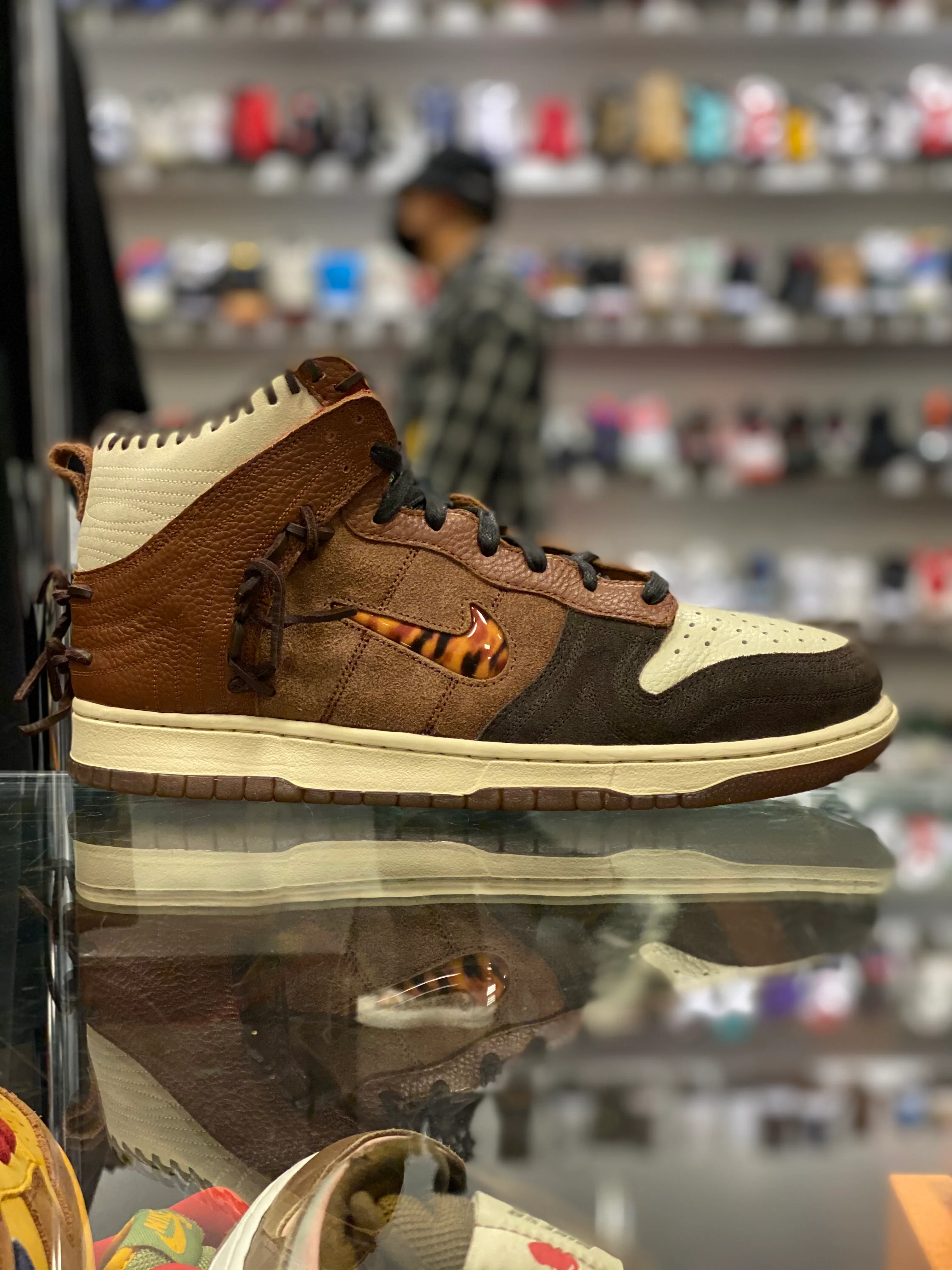Dunk High Bodega “Legend Fauna Brown” - Image 2