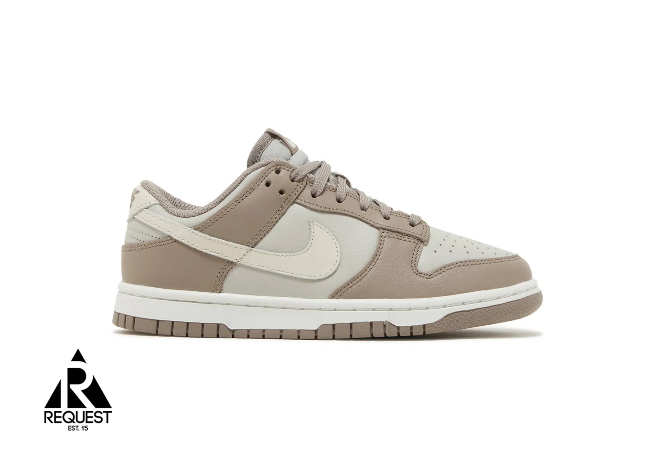 Dunk Low "Bone Beige (W)"