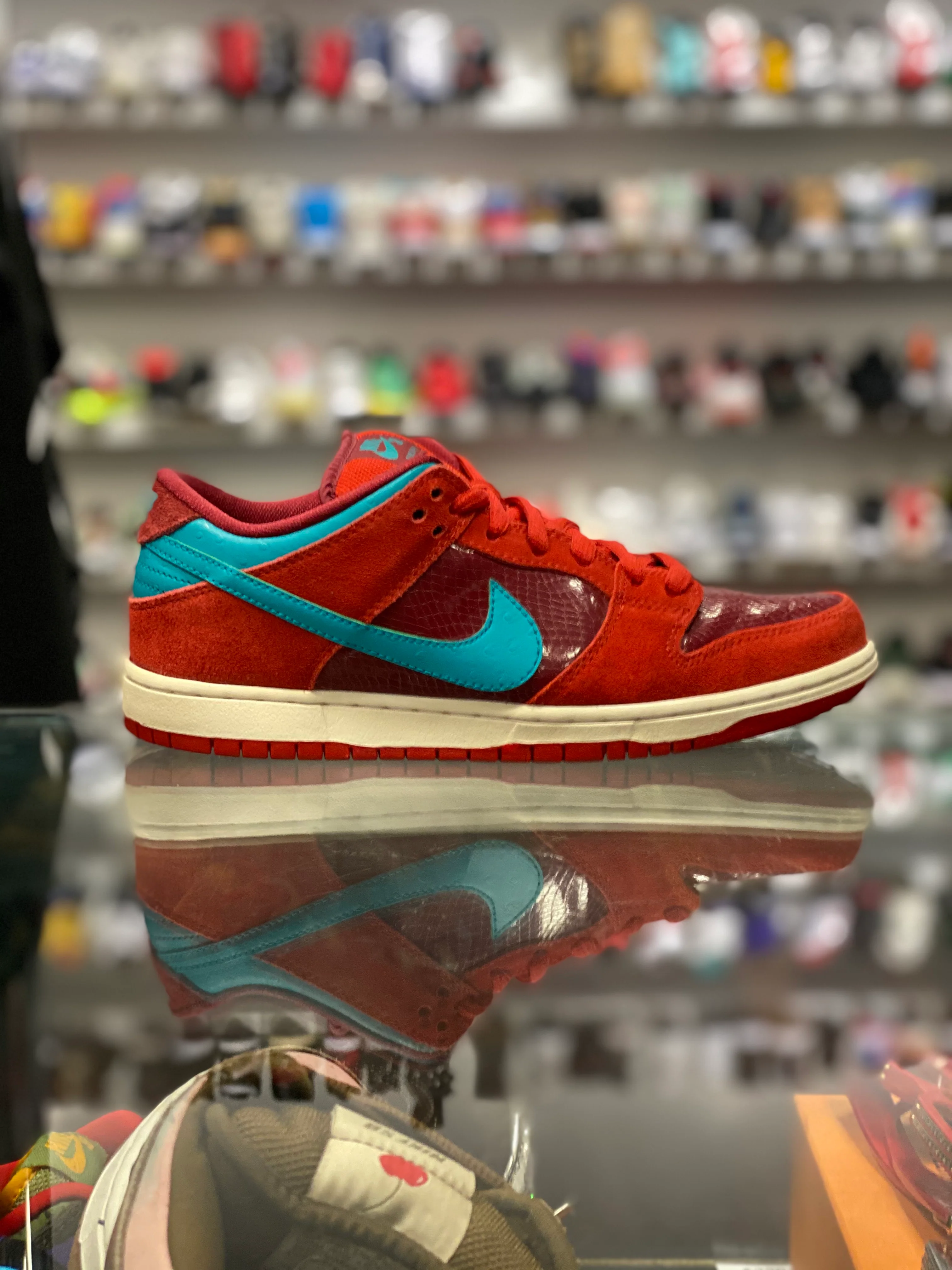 Dunk Low “Brickhouse Turbo Green”