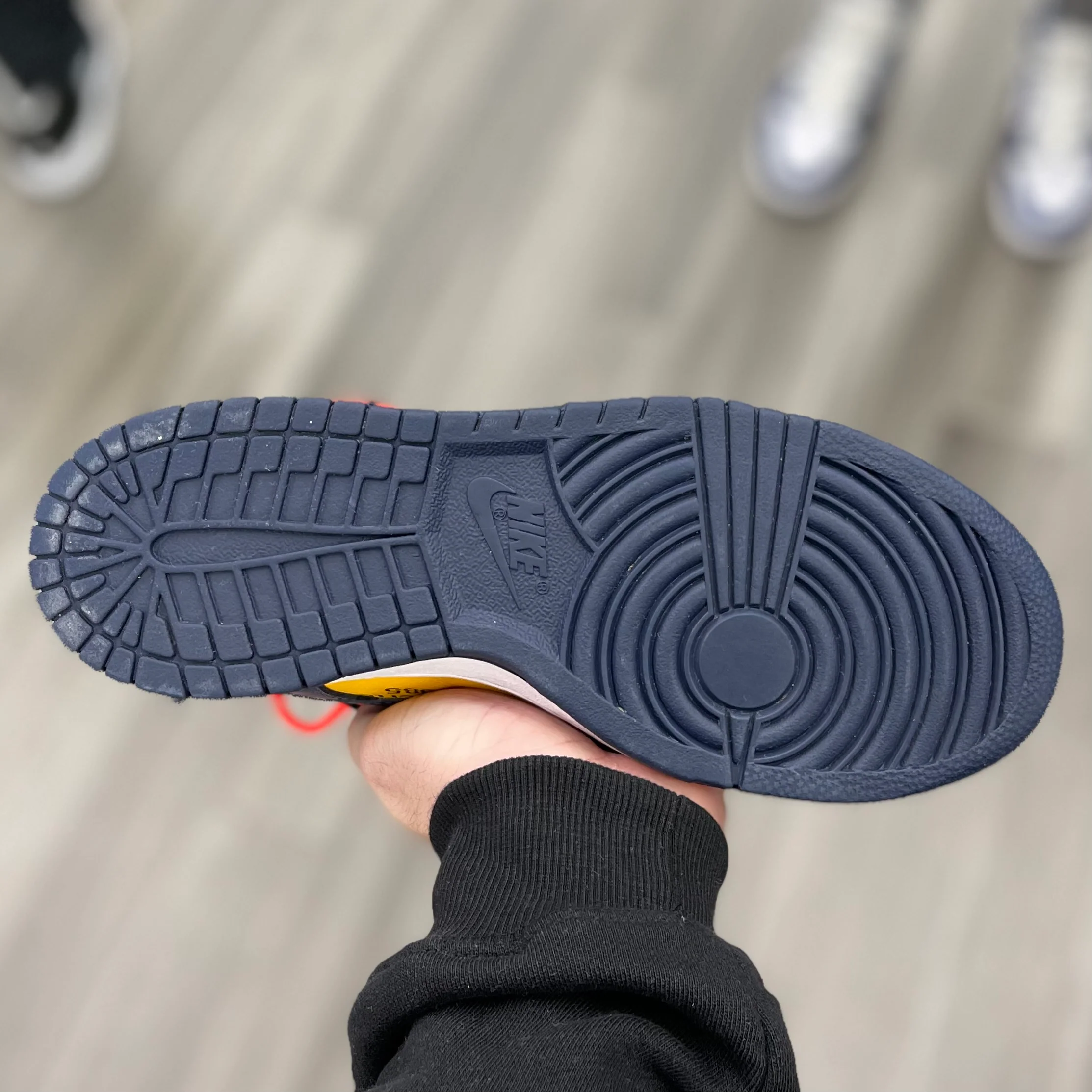 Dunk Low “Off White University Gold Midnight Navy” - Image 5
