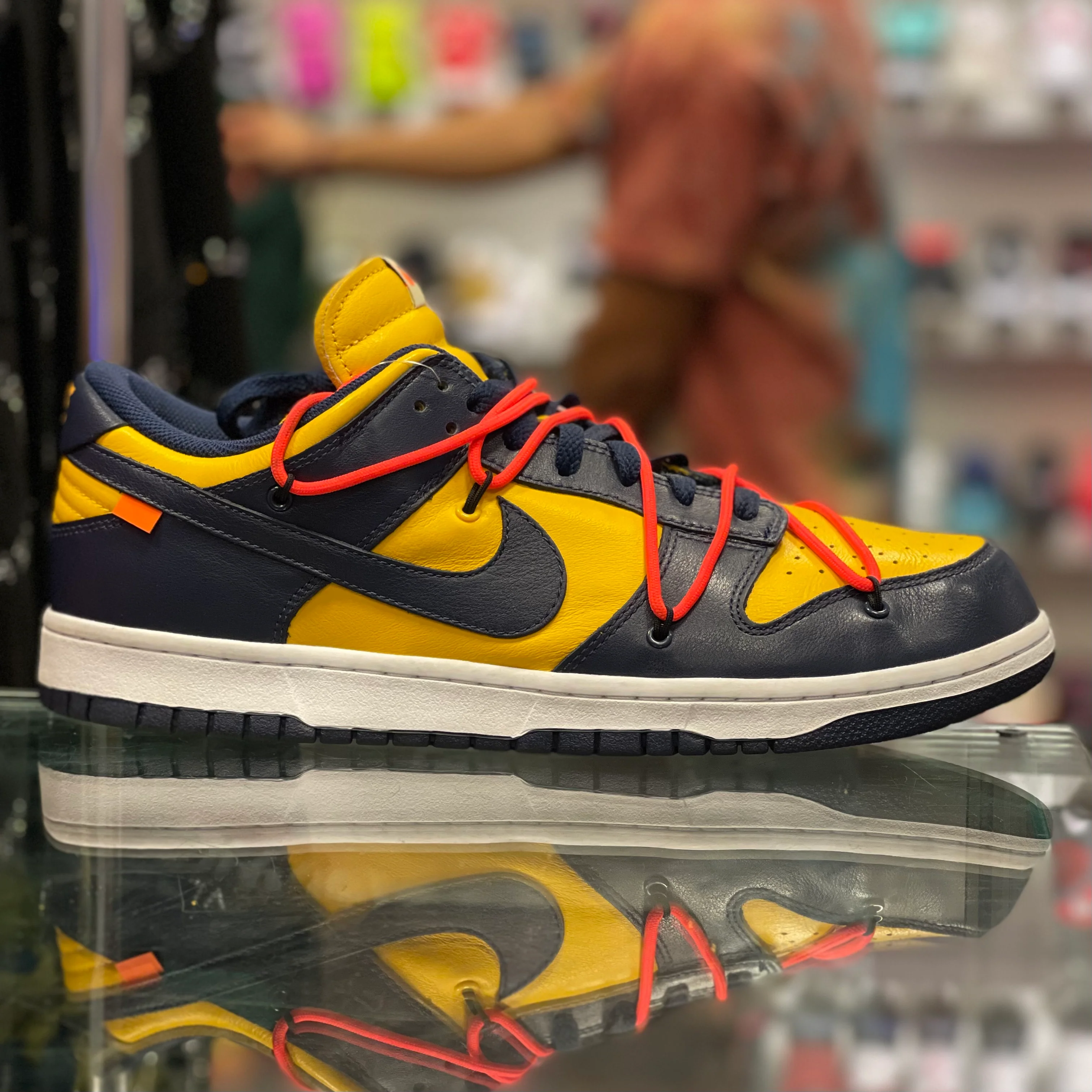 Dunk Low “Off White University Gold Midnight Navy” - Image 8