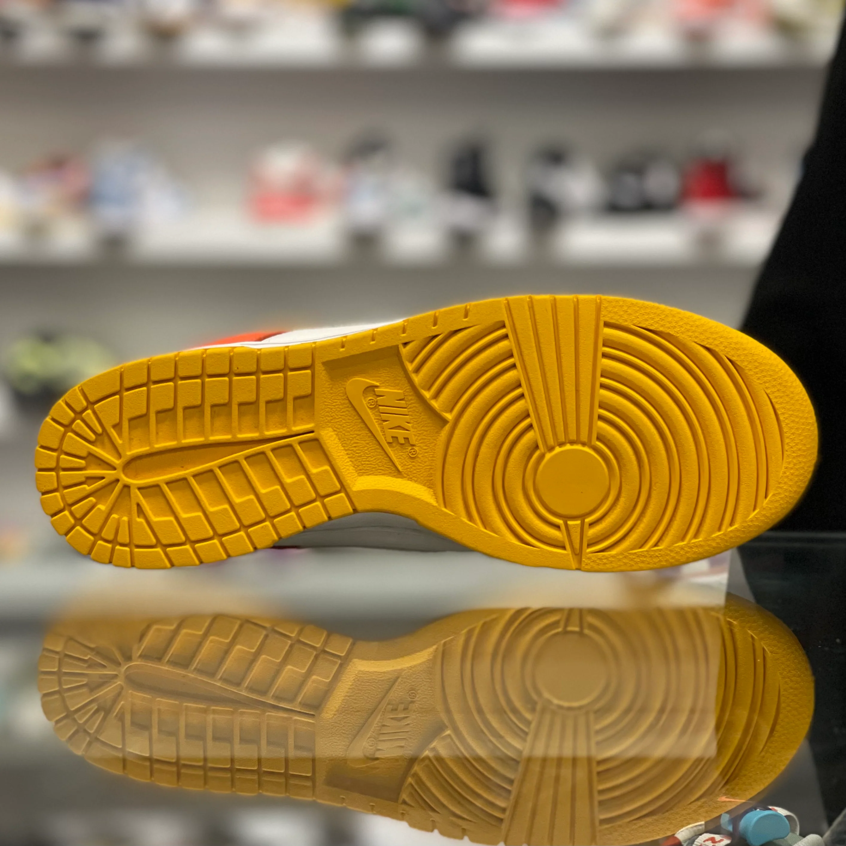 Dunk Low "University Gold" (W) - Image 2