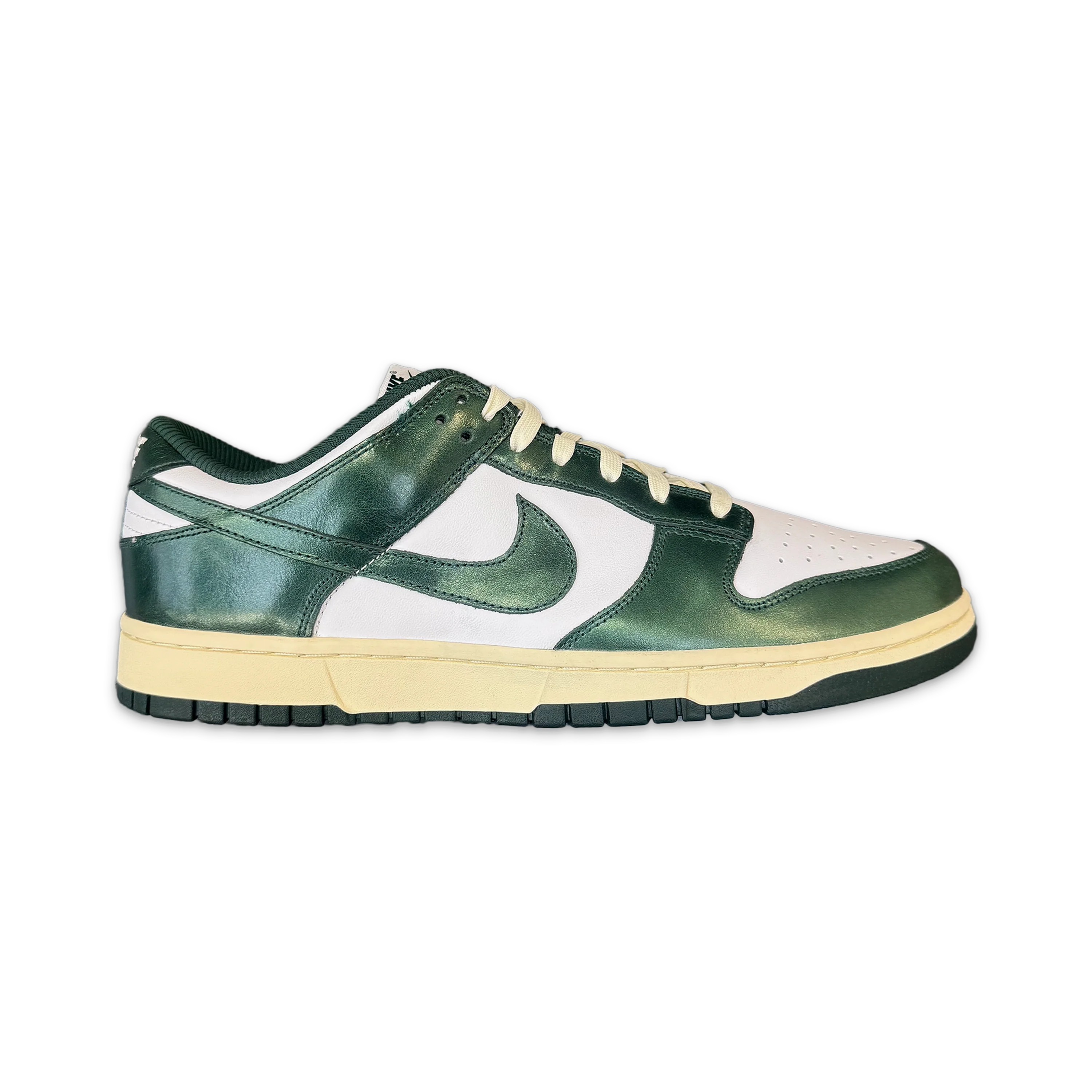 Dunk Low “Vintage Green” (W)