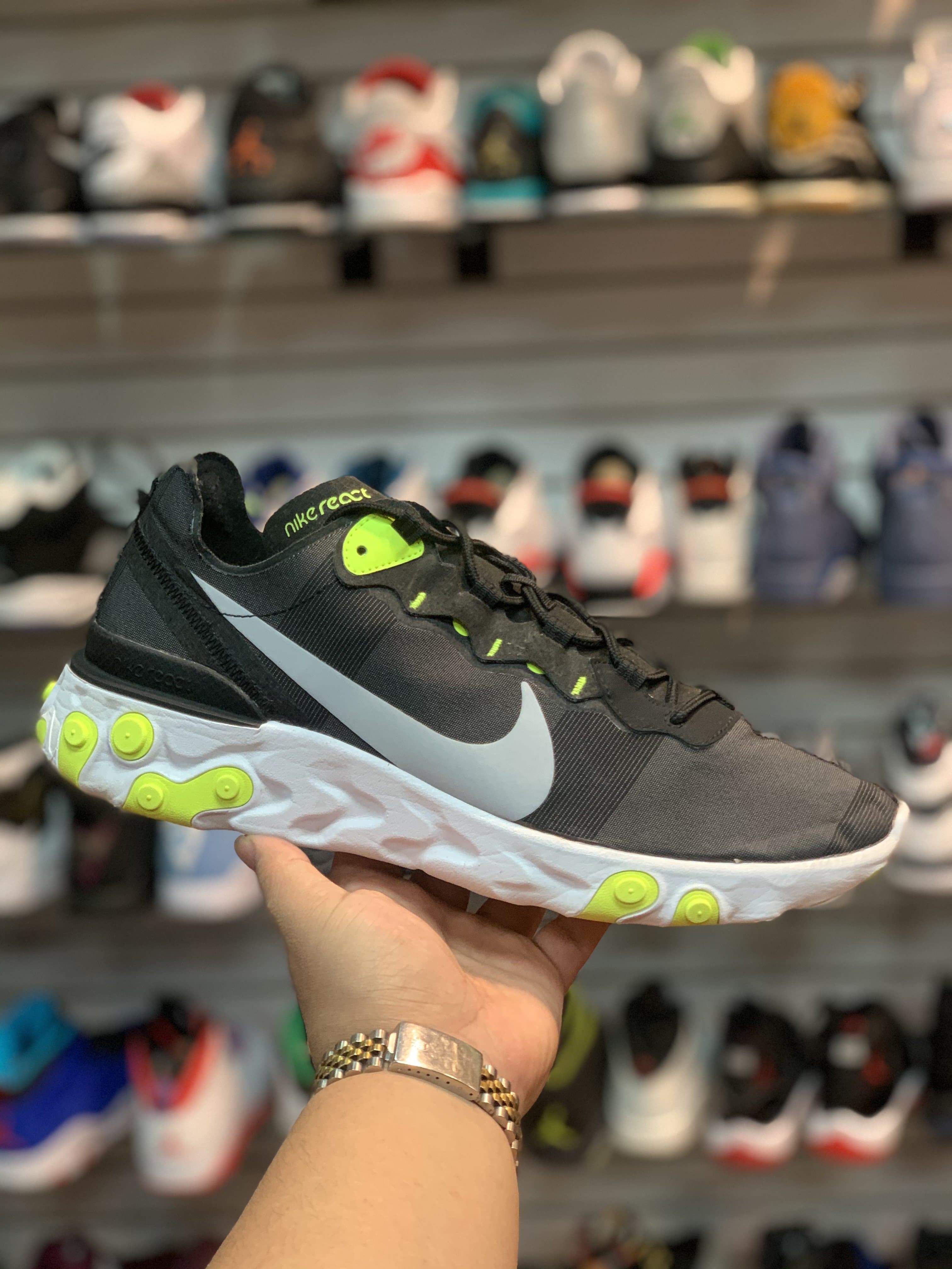 React Element 55 “Black Wolf Grey Volt” - Image 2