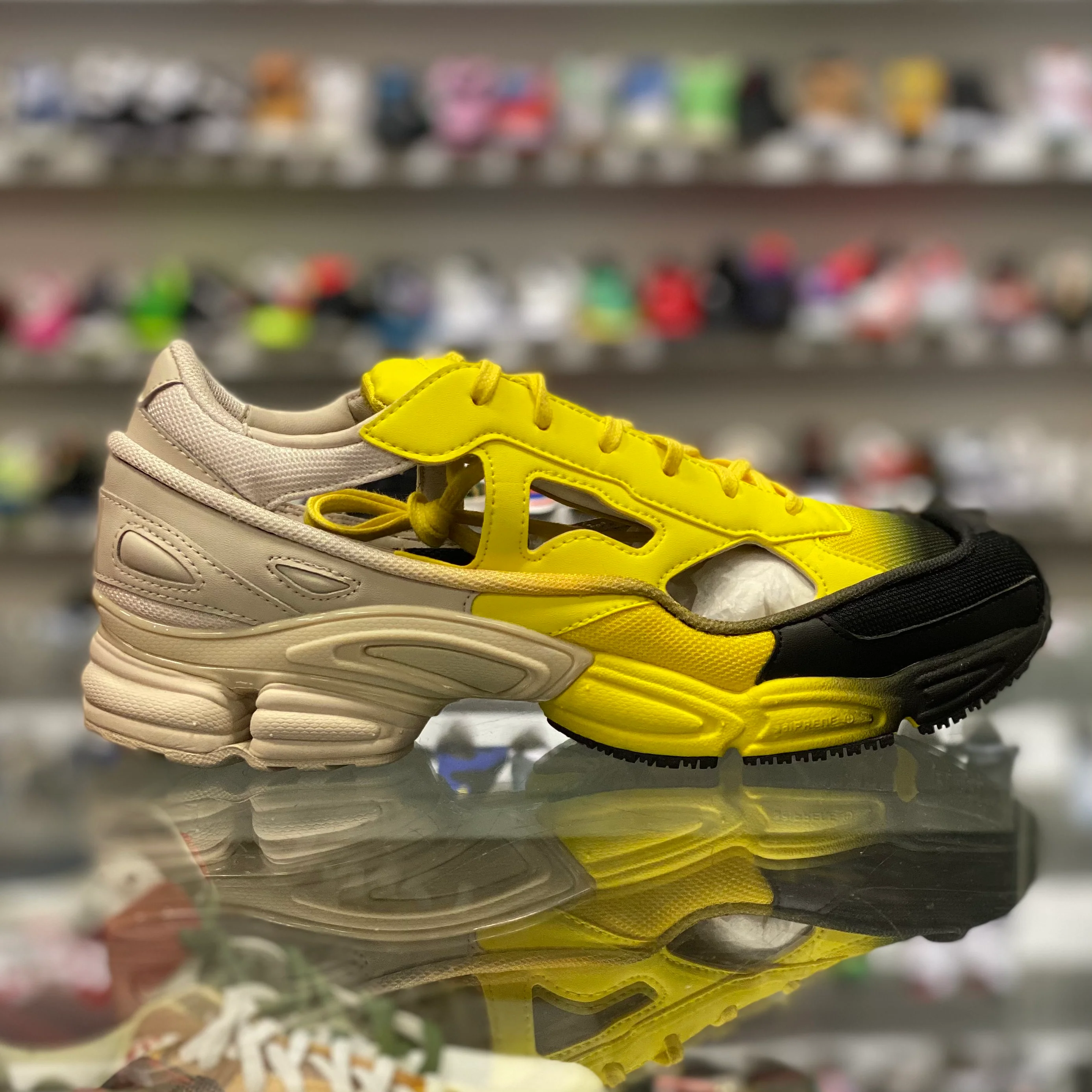 Replicant Oswego RAF Simons “Clear Brown Yellow” - Image 2