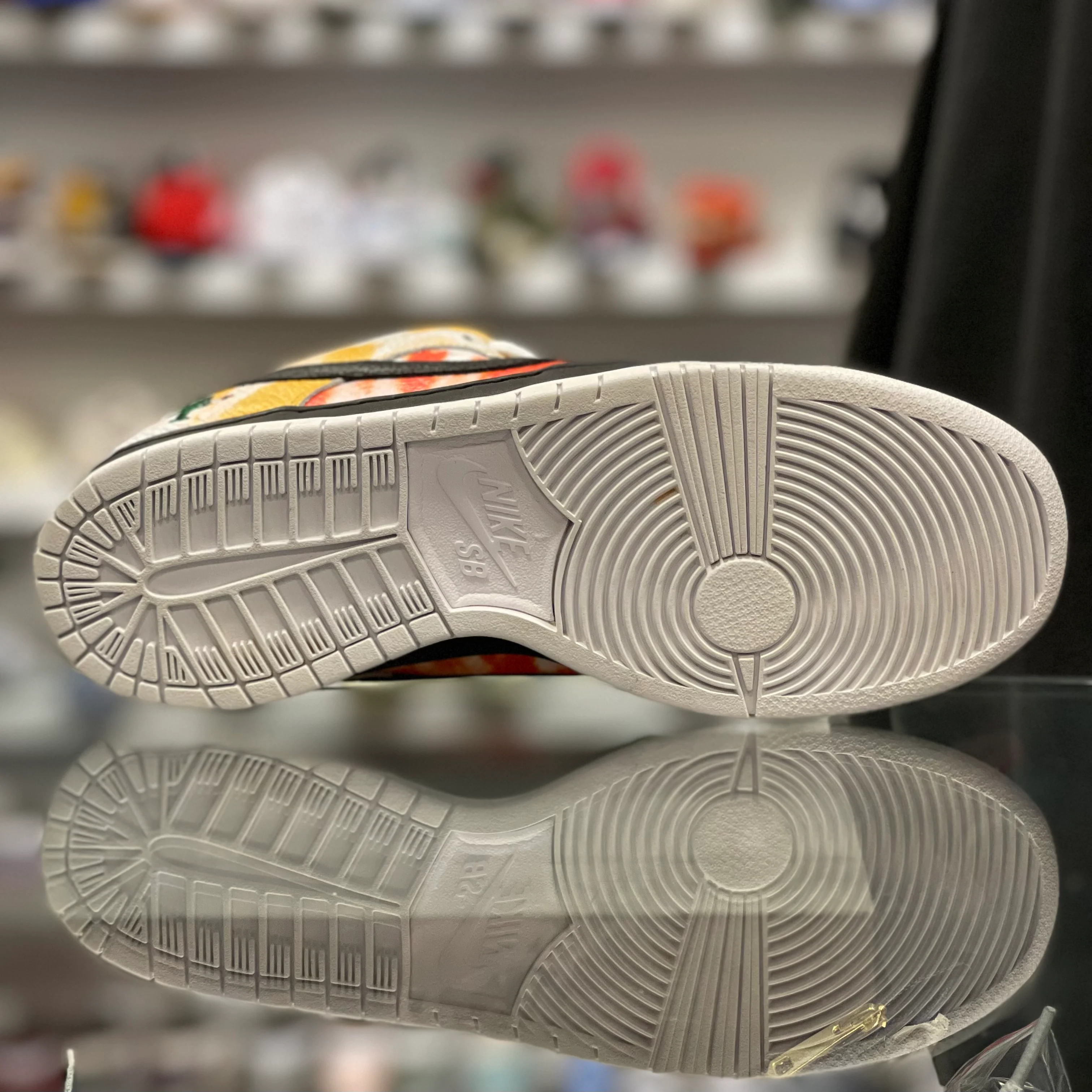 Sb Dunk Low Ray Gun “Tie-Dye Black” - Image 13
