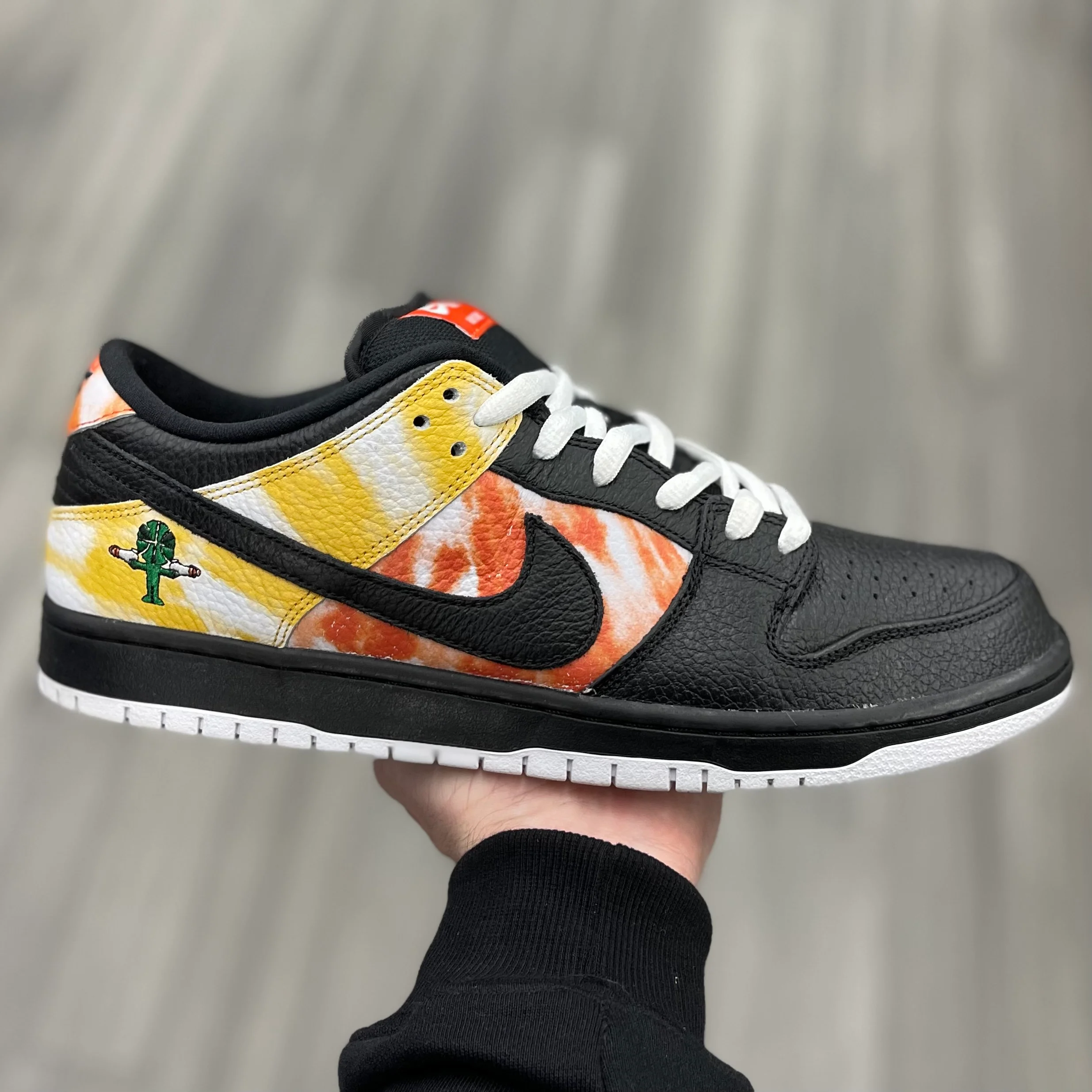 Sb Dunk Low Ray Gun “Tie-Dye Black” - Image 16