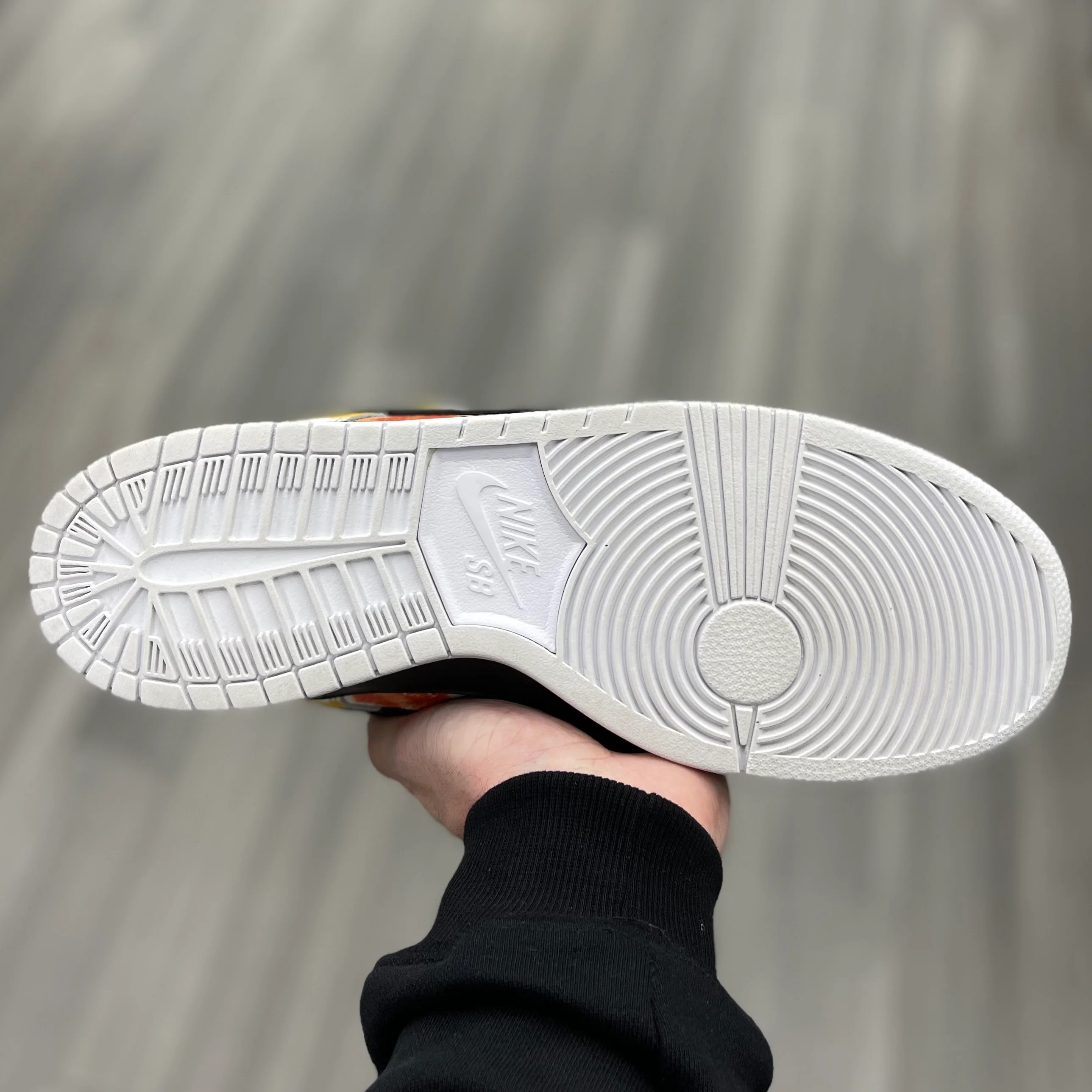Sb Dunk Low Ray Gun “Tie-Dye Black” - Image 17