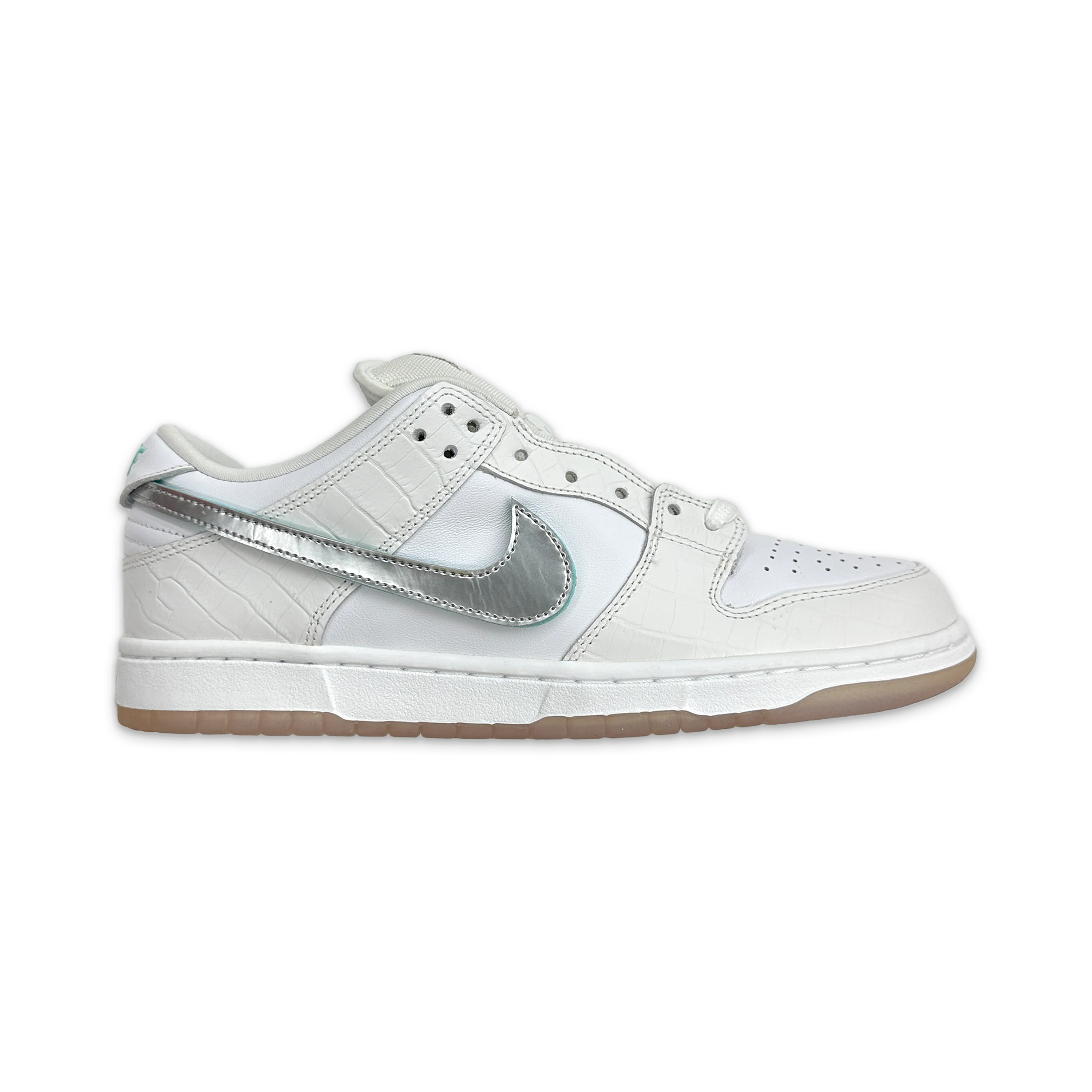 SB Dunk Low X Diamond Supply "White Diamond"