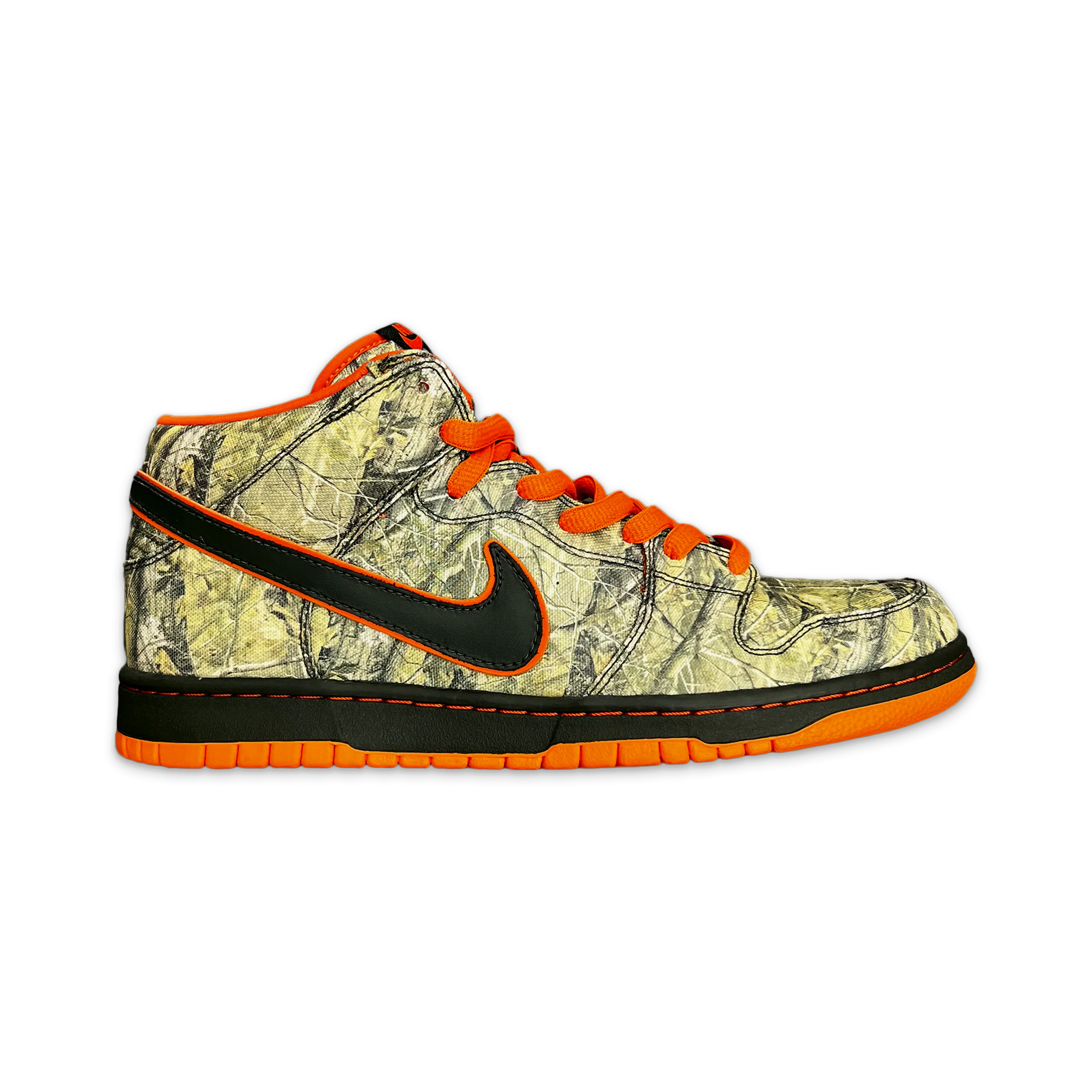 SB Dunk Mid “Real Tree Camo”
