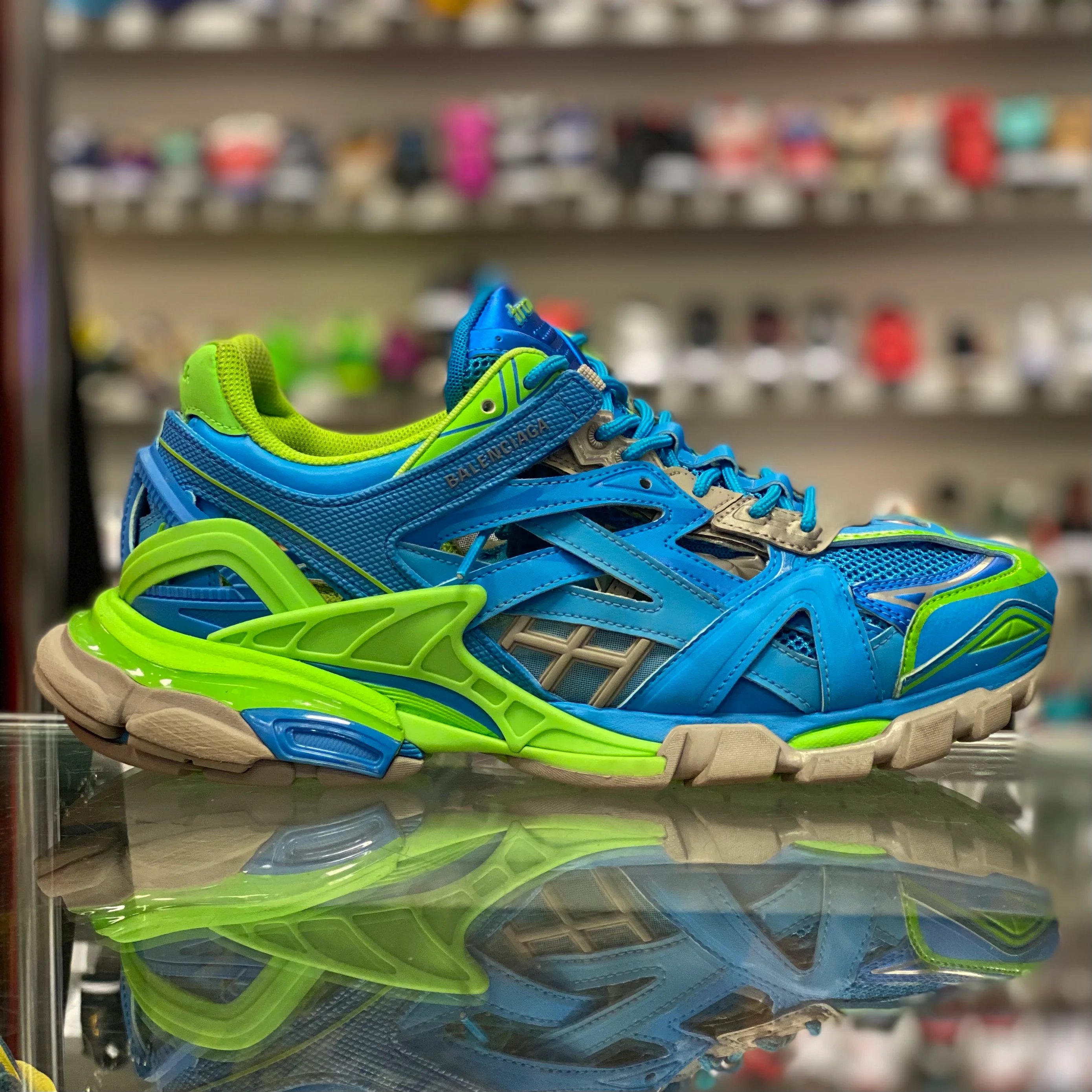 Track 2.0 “Blue Green” - Image 2