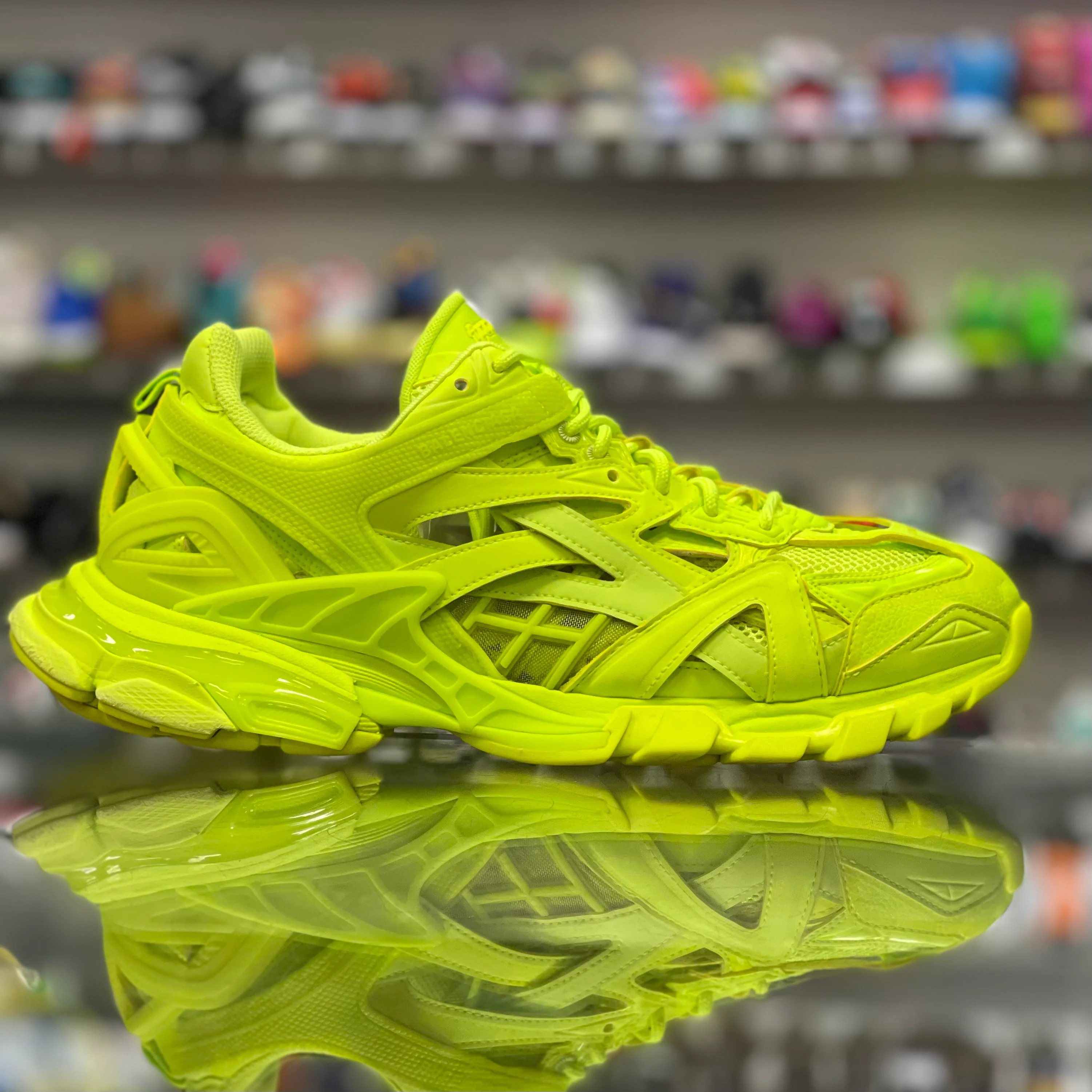 Track 2 “Fluo Yellow” - Image 7