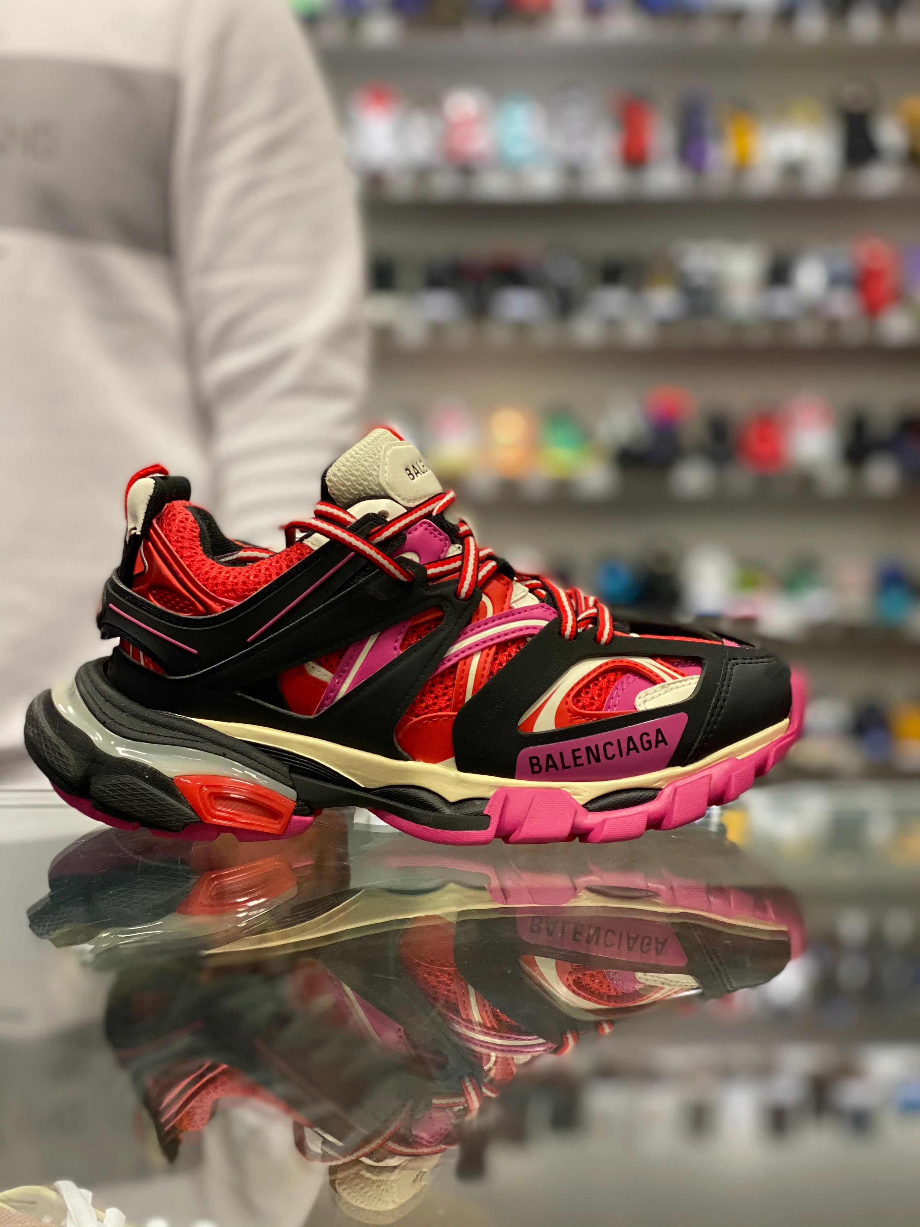 Track “Black Pink Red” - Image 2