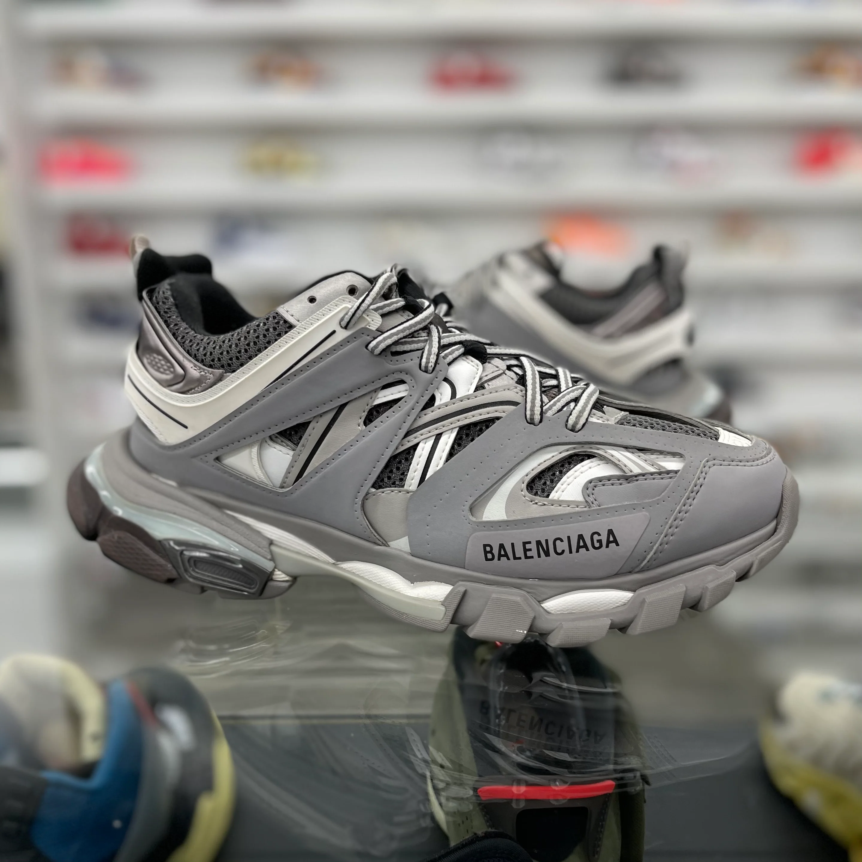 Track Runner “Grey & White” - Image 2