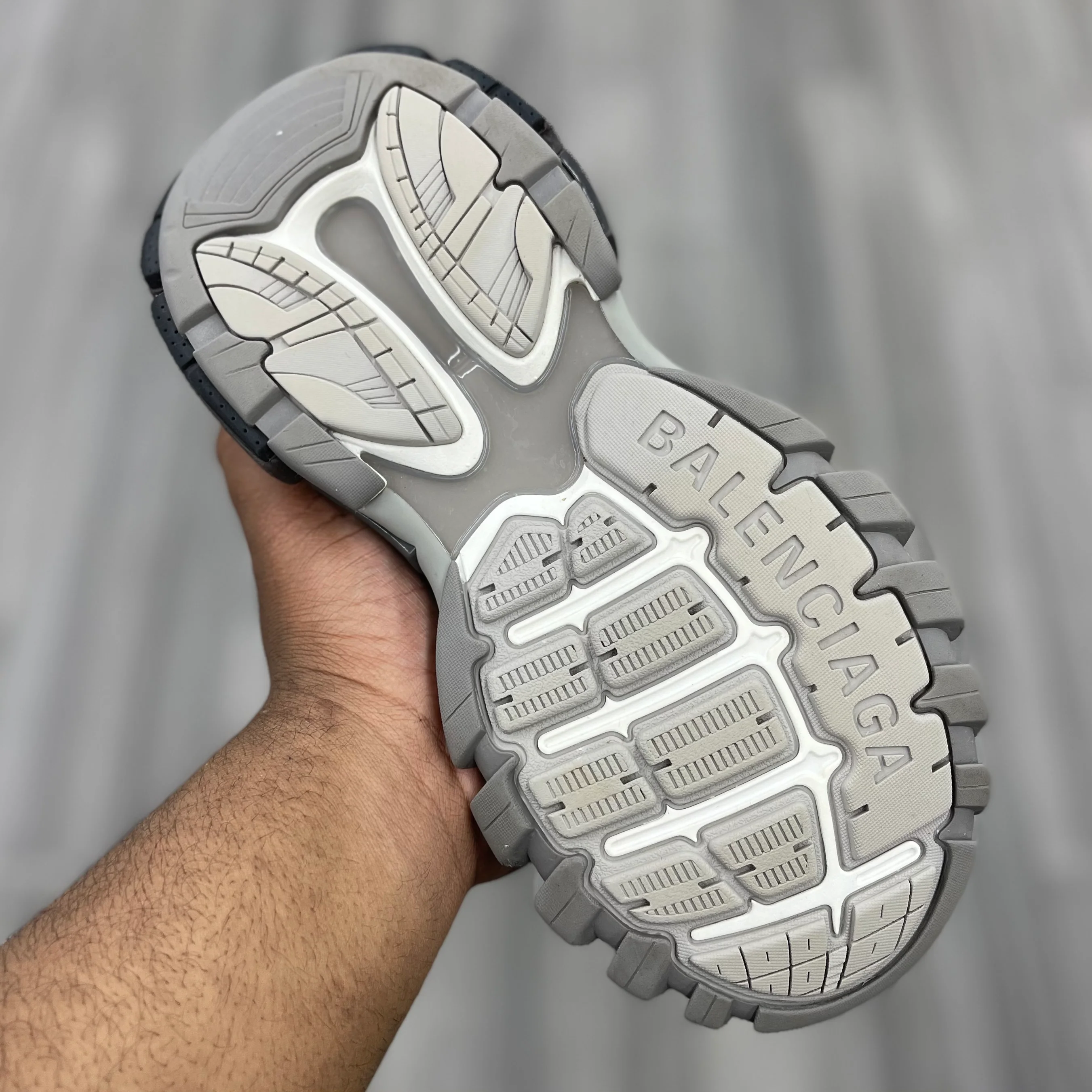 Track Runner “Grey & White” - Image 3