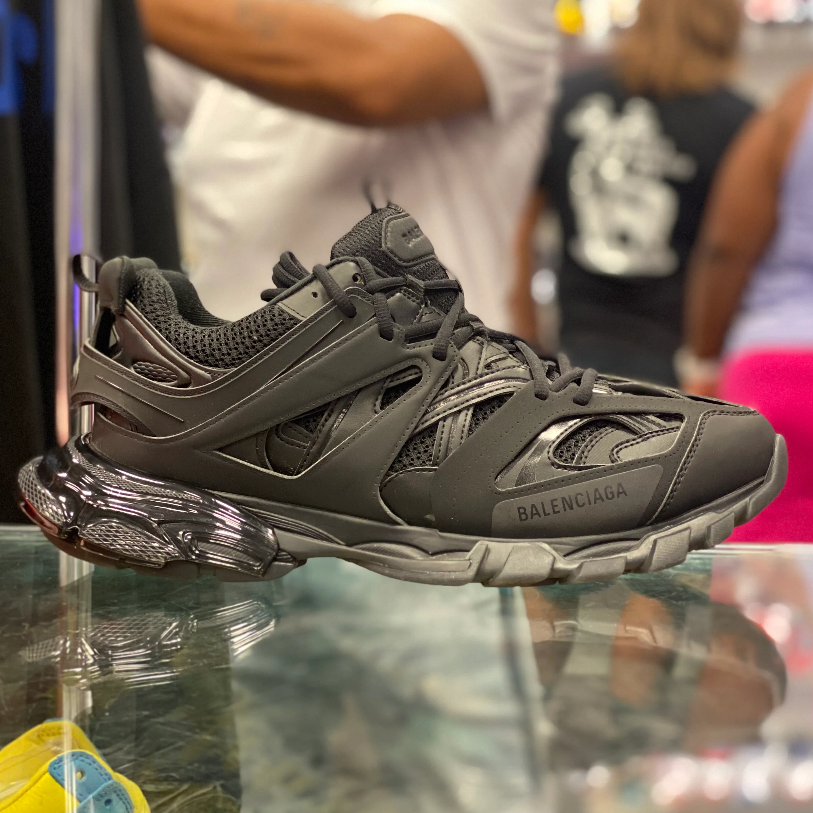 Track Runner “Triple Black” - Image 6
